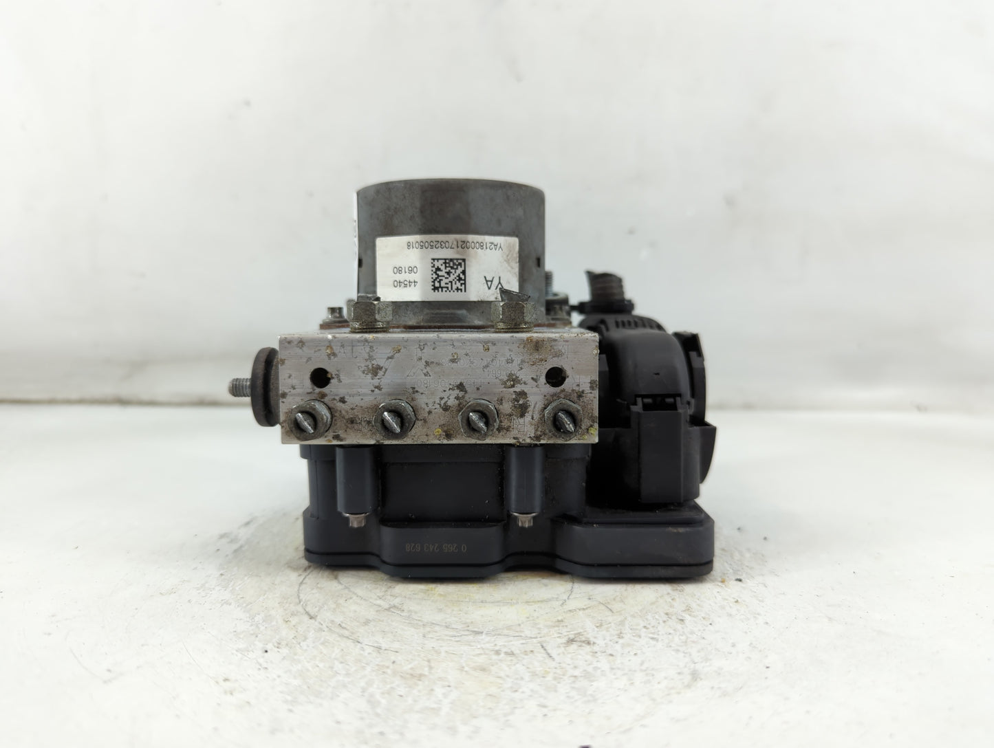 2015-2017 Toyota Camry ABS Pump Control Module Replacement P/N:44540-06180 Fits Fits 2015 2016 2017 OEM Used Auto Parts - Oe