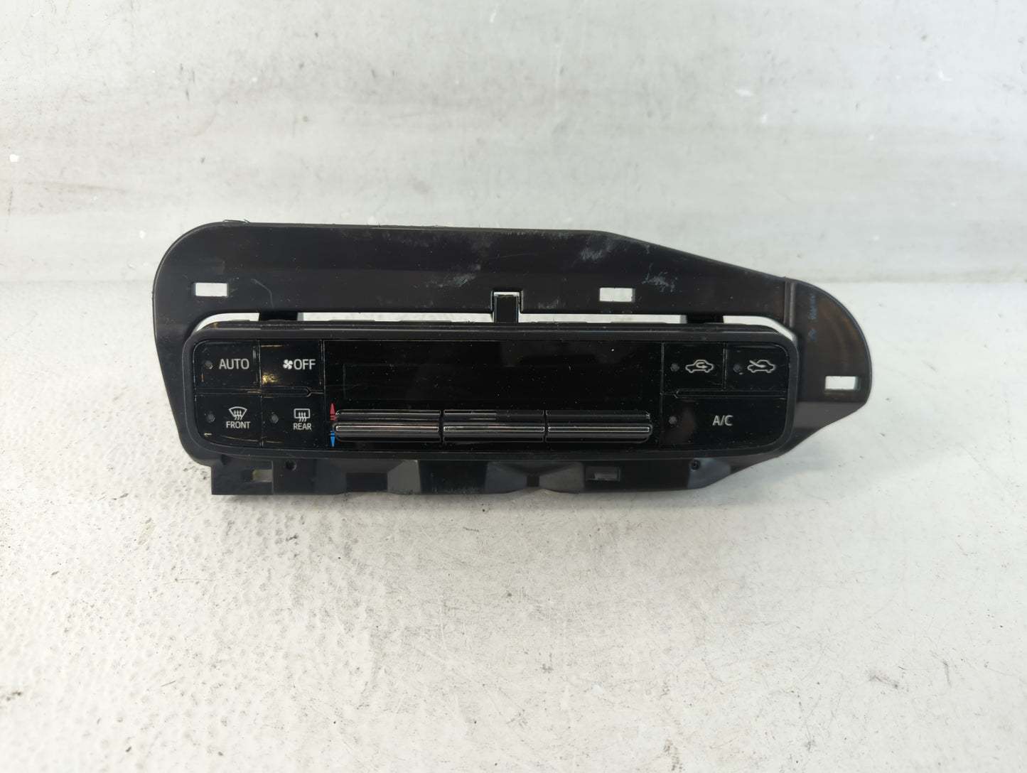 2017-2019 Toyota Corolla Climate Control Module Temperature AC/Heater Replacement P/N:75K114 Fits Fits 2017 2018 2019 OEM Us