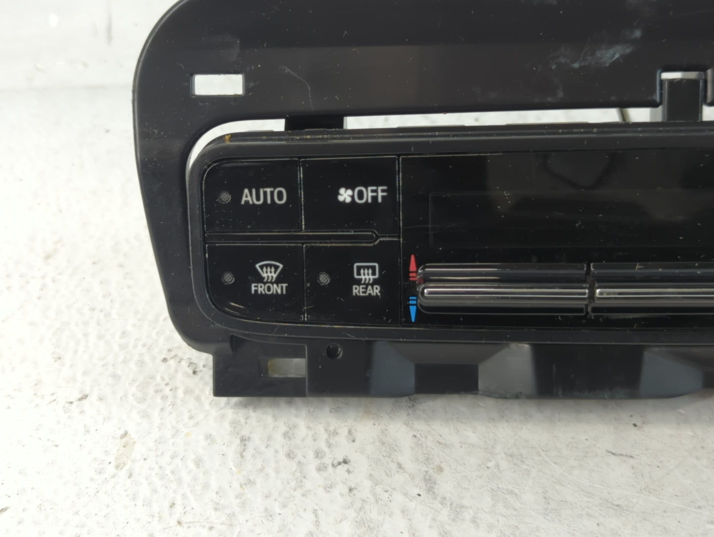 2017-2019 Toyota Corolla Climate Control Module Temperature AC/Heater Replacement P/N:75K114 Fits Fits 2017 2018 2019 OEM Us