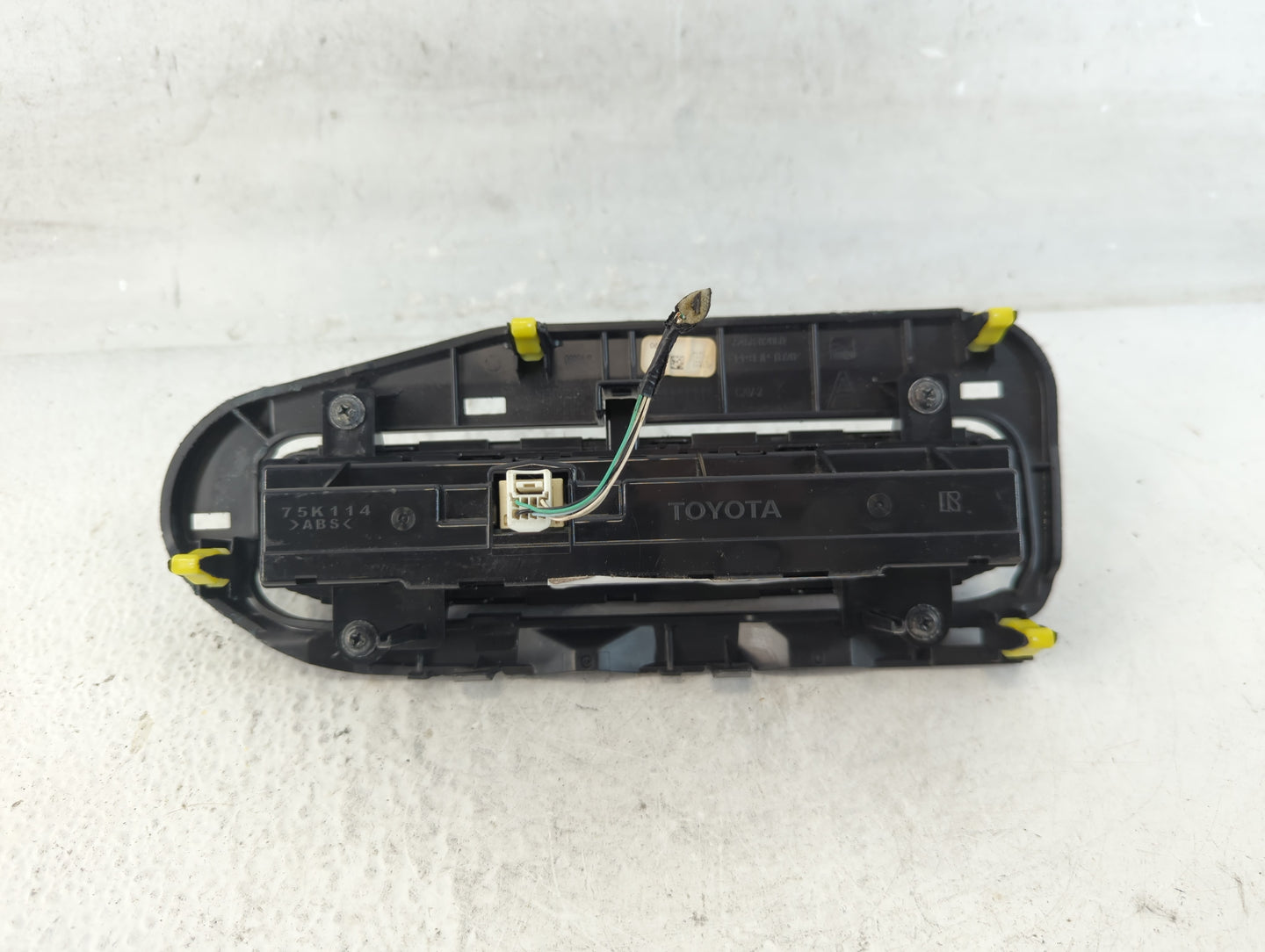 2017-2019 Toyota Corolla Climate Control Module Temperature AC/Heater Replacement P/N:75K114 Fits Fits 2017 2018 2019 OEM Us