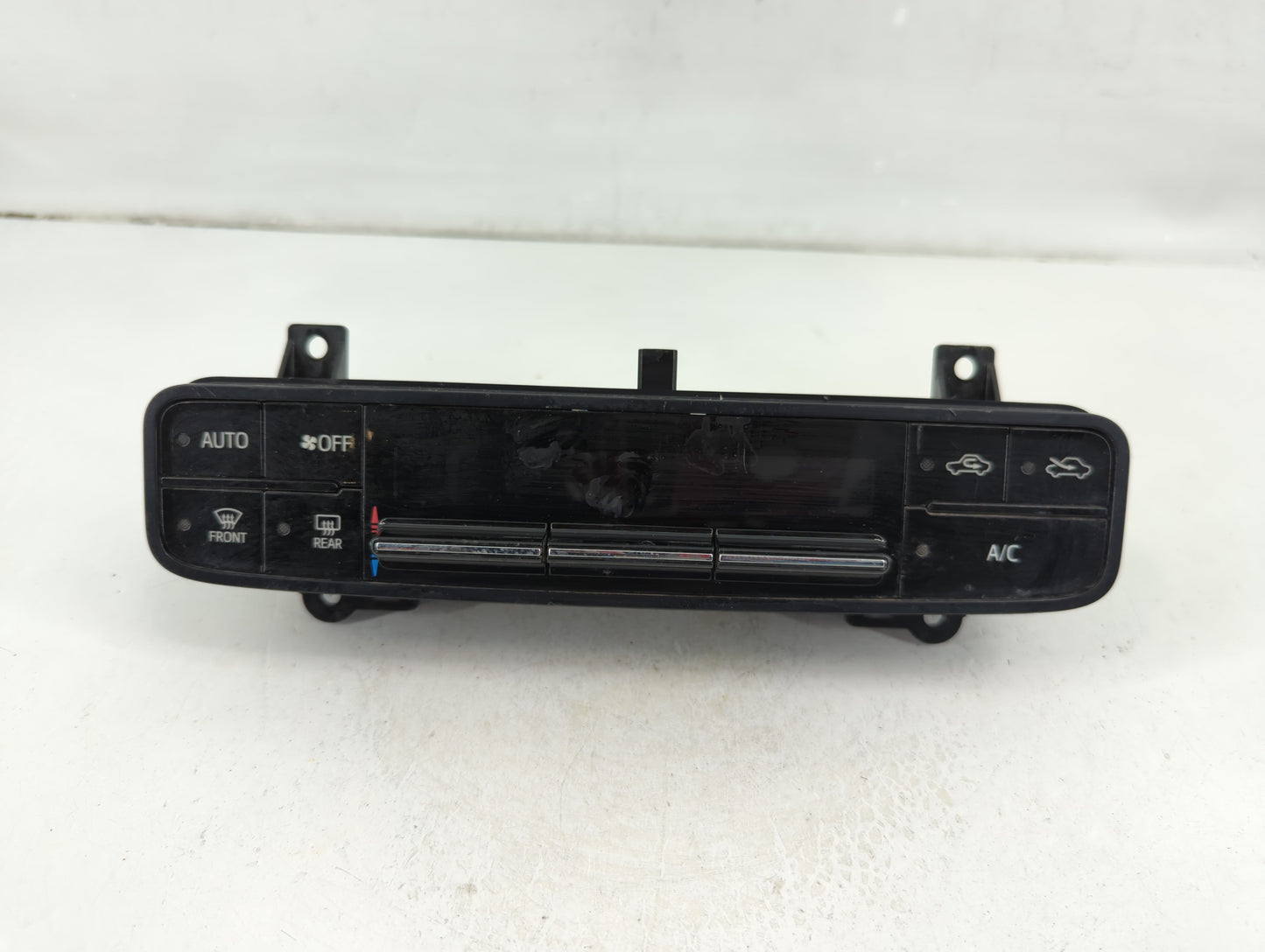 2017-2019 Toyota Corolla Climate Control Module Temperature AC/Heater Replacement P/N:55900-02A30 Fits Fits 2017 2018 2019 O