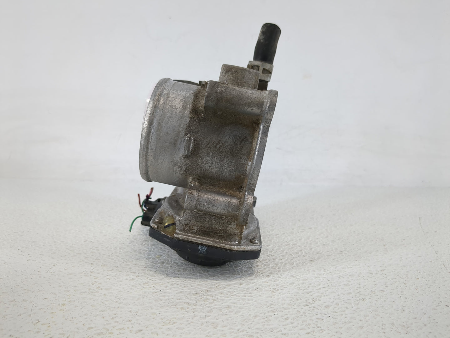 2011-2019 Toyota Corolla Throttle Body P/N:22030-0T080 Fits Fits 2011 2012 2013 2014 2015 2016 2017 2018 2019 OEM Used Auto 