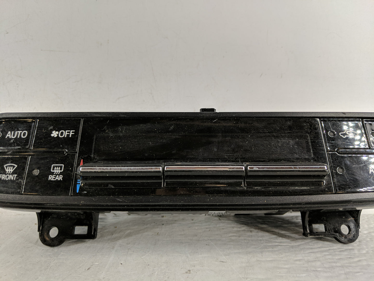 2017-2019 Toyota Corolla Climate Control Module Temperature AC/Heater Replacement P/N:75K114 Fits Fits 2017 2018 2019 OEM Us