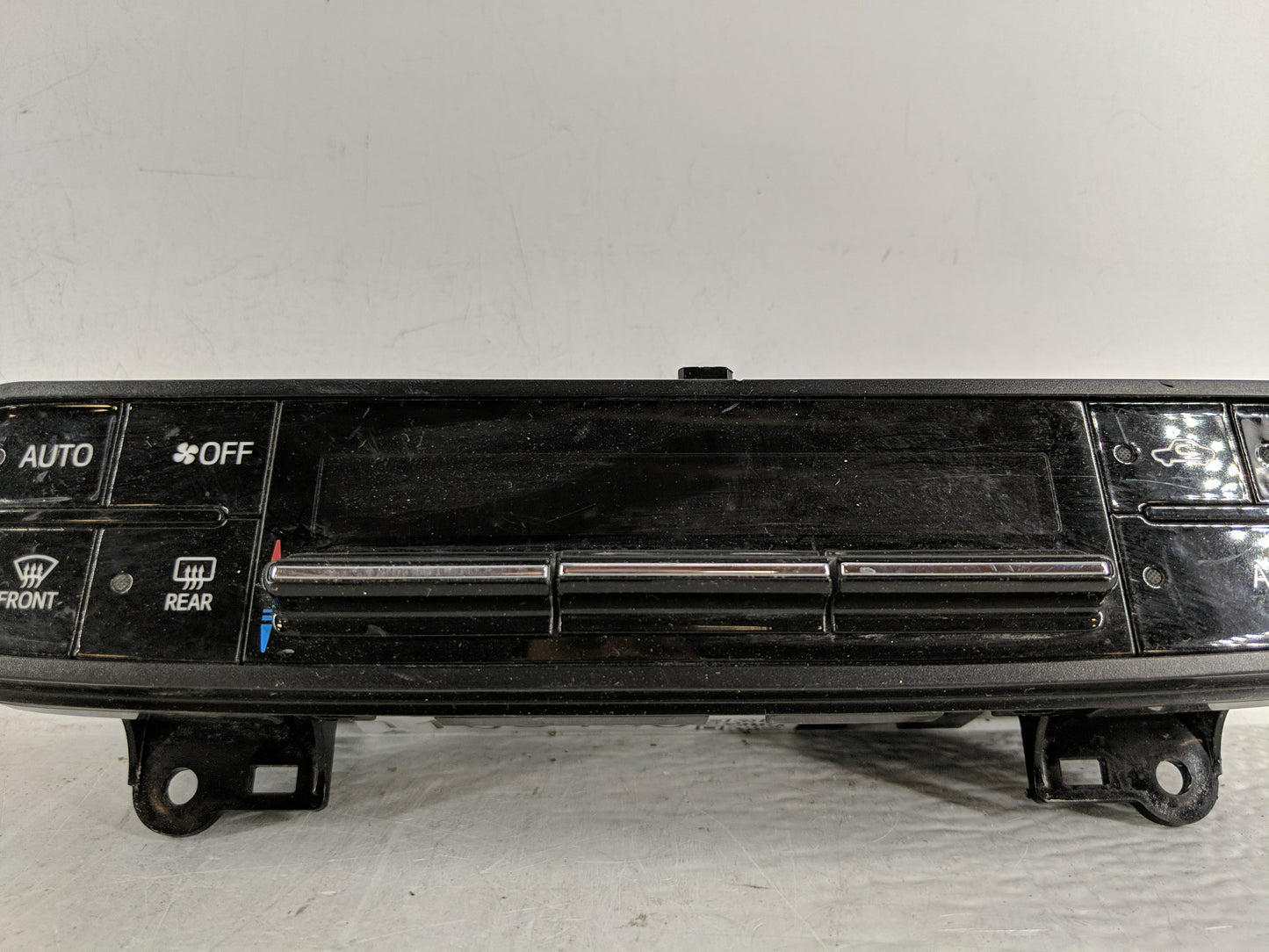 2017-2019 Toyota Corolla Climate Control Module Temperature AC/Heater Replacement P/N:75K114 Fits Fits 2017 2018 2019 OEM Us