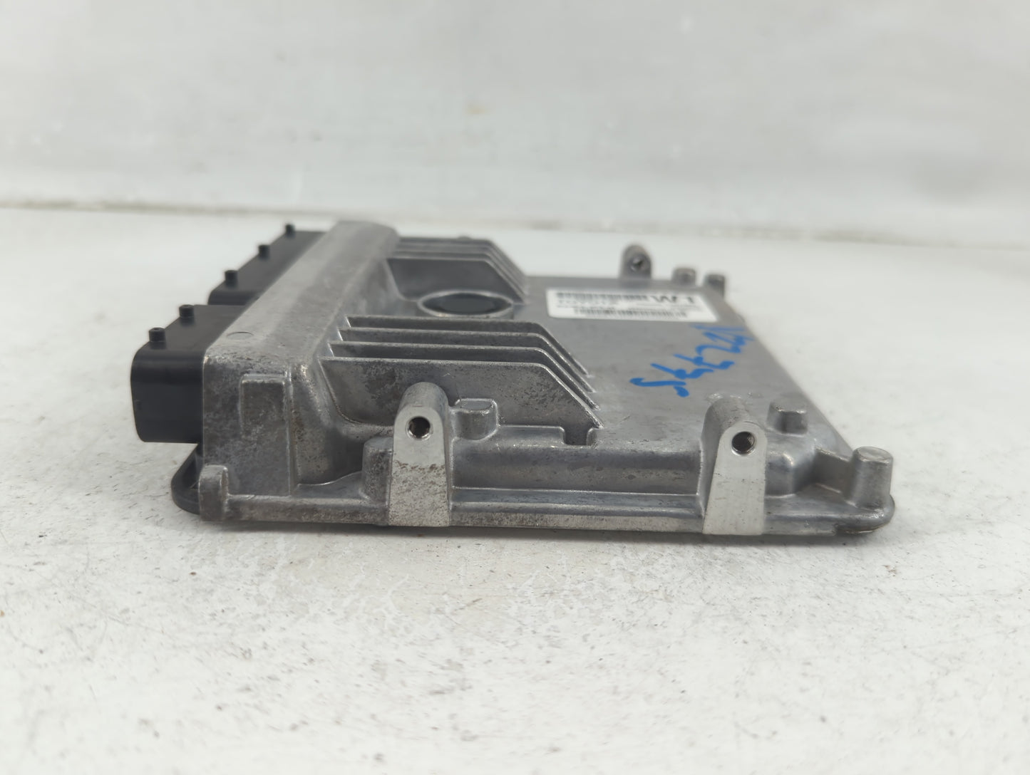 2017-2018 Toyota Corolla PCM Engine Control Computer ECU ECM PCU OEM P/N:89661-0W190 Fits Fits 2017 2018 OEM Used Auto Parts