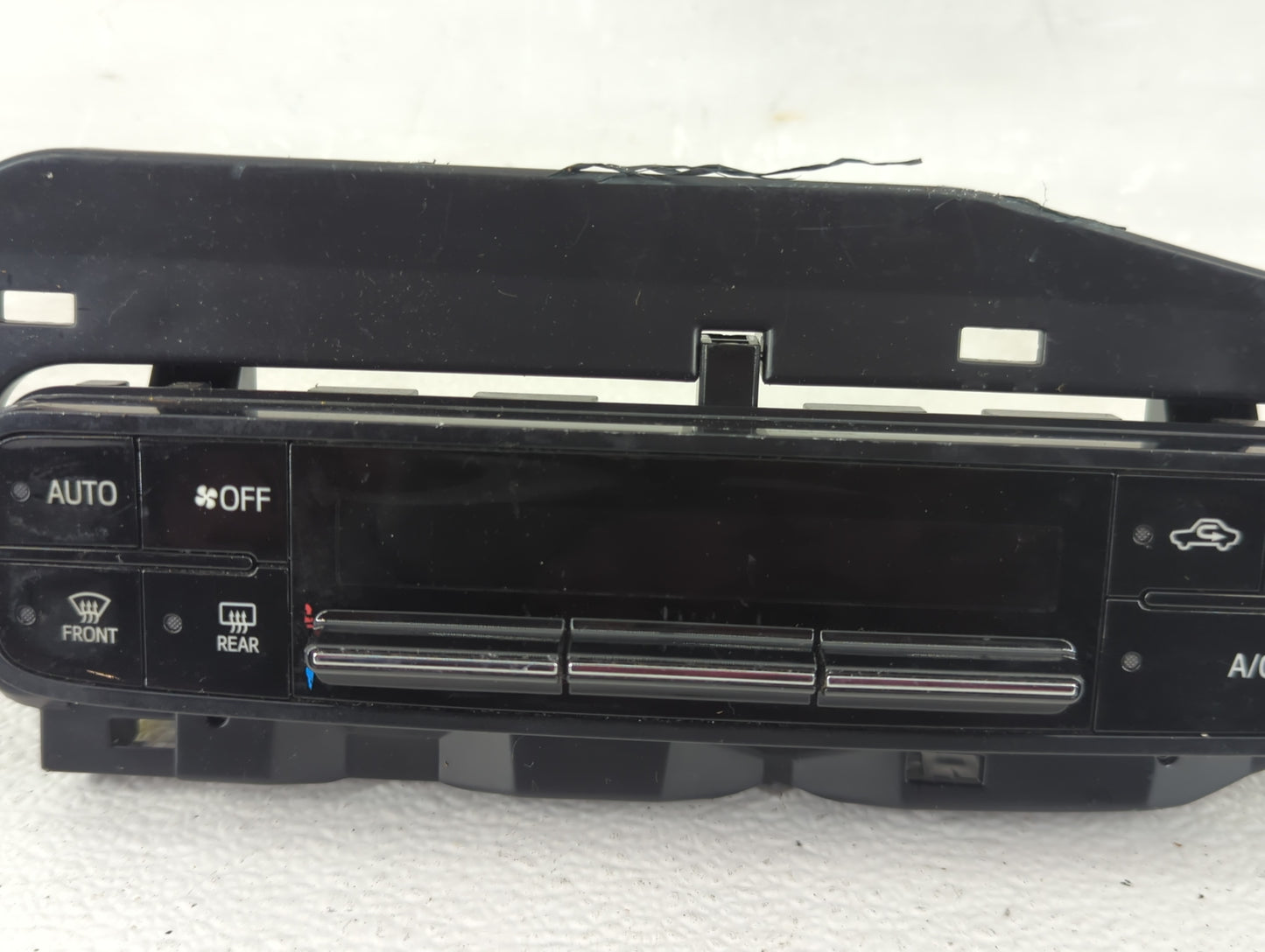 2017-2019 Toyota Corolla Climate Control Module Temperature AC/Heater Replacement P/N:55468-02060 Fits Fits 2017 2018 2019 O