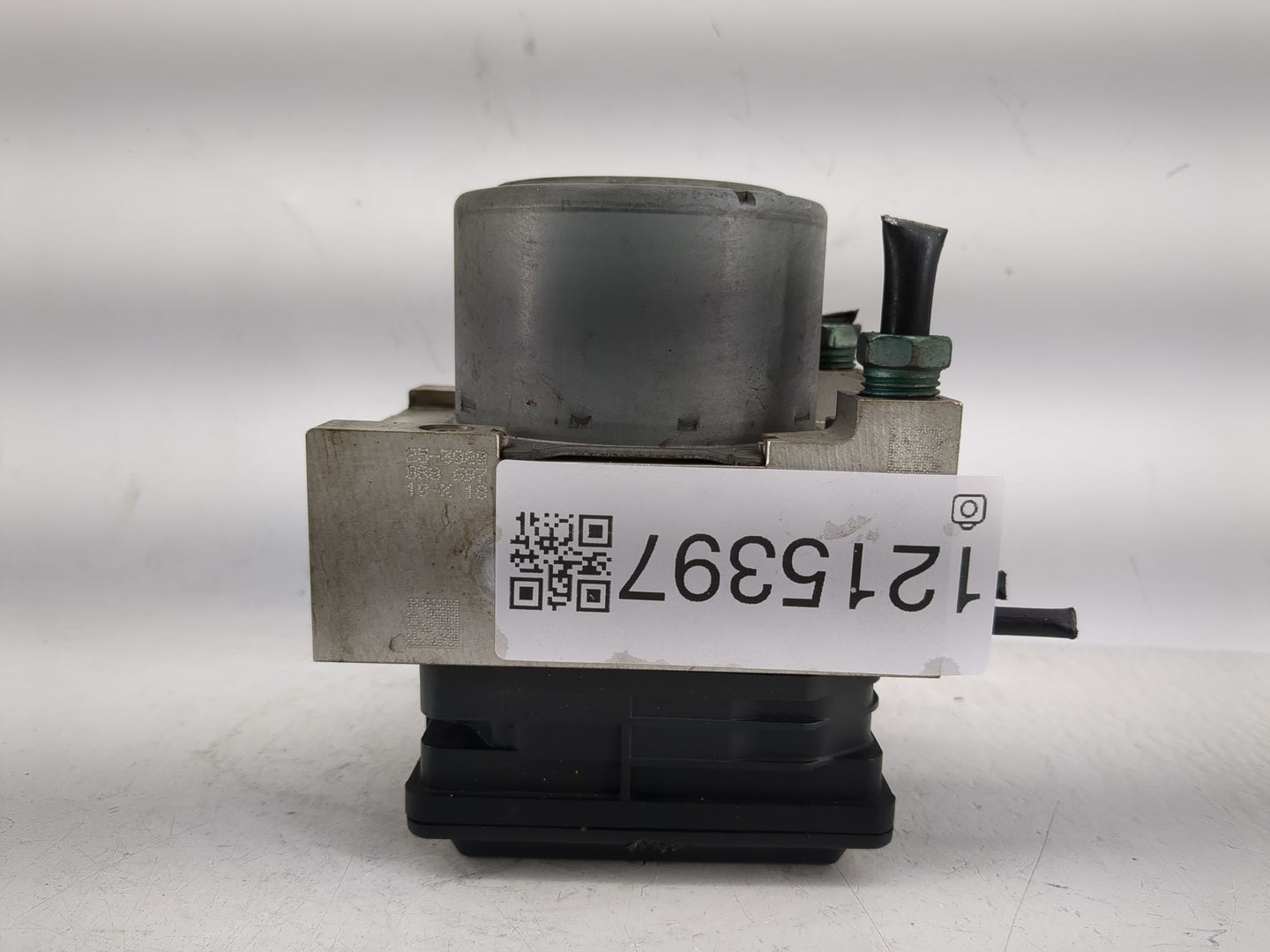 2017 Toyota Corolla ABS Pump Control Module Replacement P/N:44540-02551 Fits OEM Used Auto Parts - Oemusedautoparts1.com
