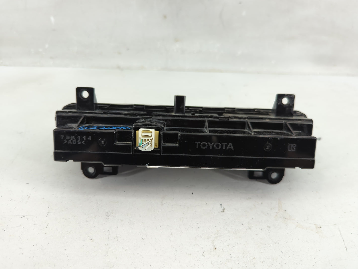 2017-2019 Toyota Corolla Climate Control Module Temperature AC/Heater Replacement P/N:75K114 Fits Fits 2017 2018 2019 OEM Us