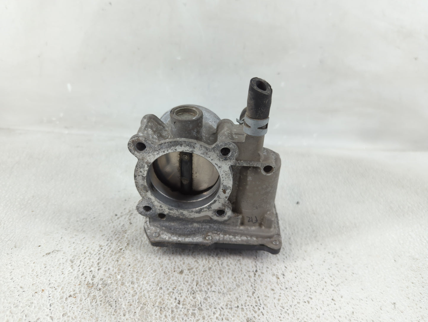 2011-2019 Toyota Corolla Throttle Body P/N:22030-0T080 Fits Fits 2011 2012 2013 2014 2015 2016 2017 2018 2019 OEM Used Auto 