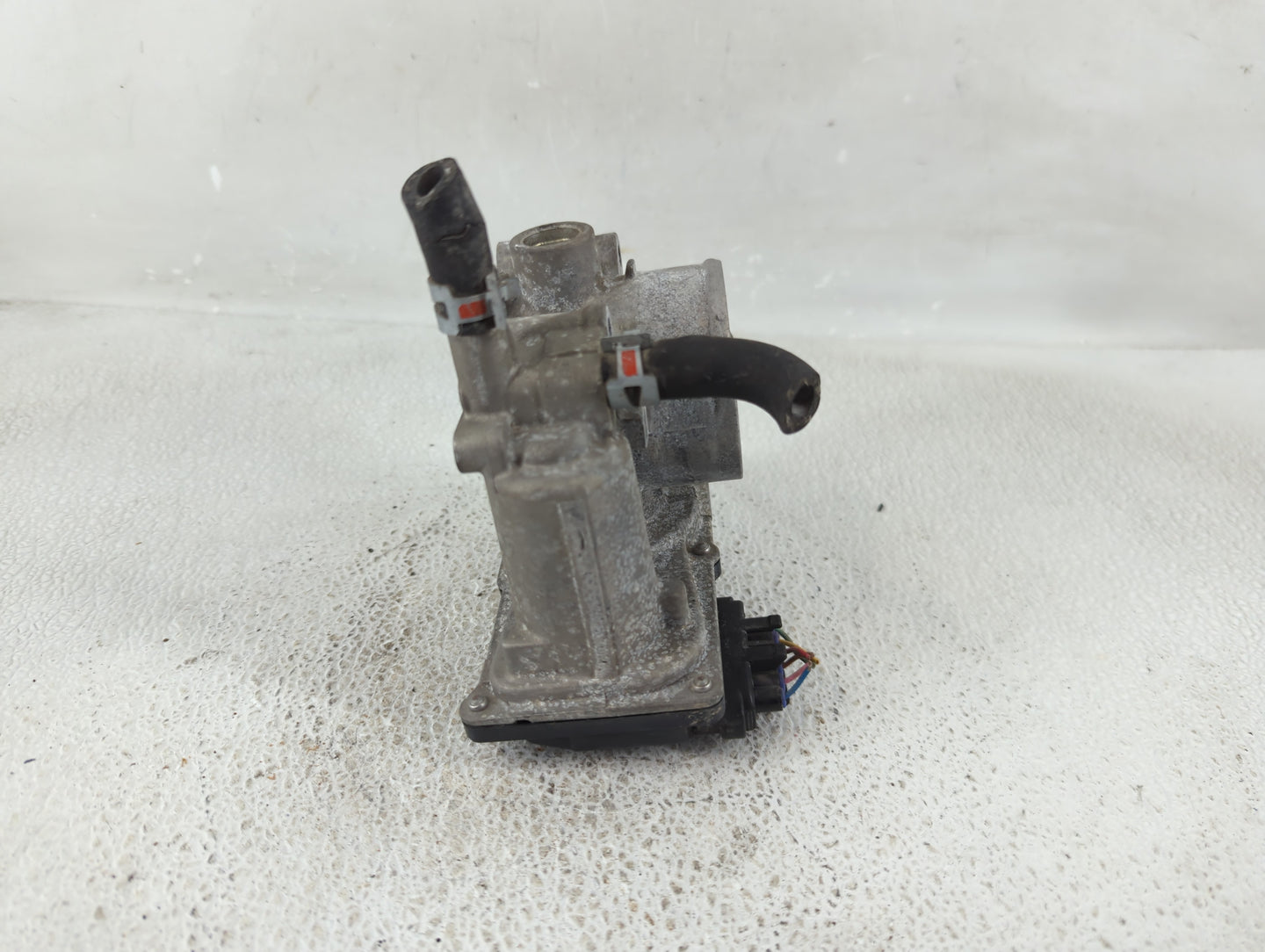 2011-2019 Toyota Corolla Throttle Body P/N:22030-0T080 Fits Fits 2011 2012 2013 2014 2015 2016 2017 2018 2019 OEM Used Auto 