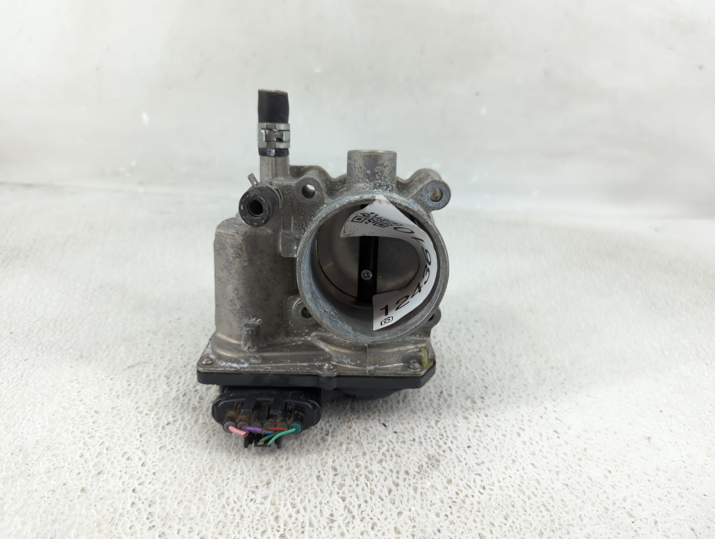 2011-2019 Toyota Corolla Throttle Body P/N:22030-0T080 Fits Fits 2011 2012 2013 2014 2015 2016 2017 2018 2019 OEM Used Auto 