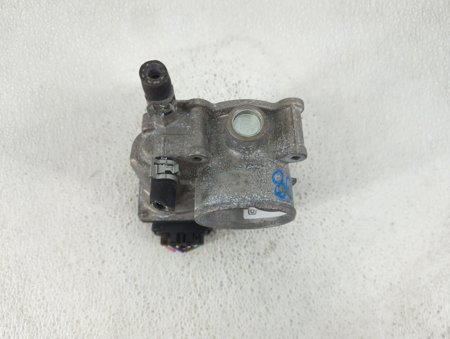 2011-2019 Toyota Corolla Throttle Body P/N:22030-0T080 Fits Fits 2011 2012 2013 2014 2015 2016 2017 2018 2019 OEM Used Auto 