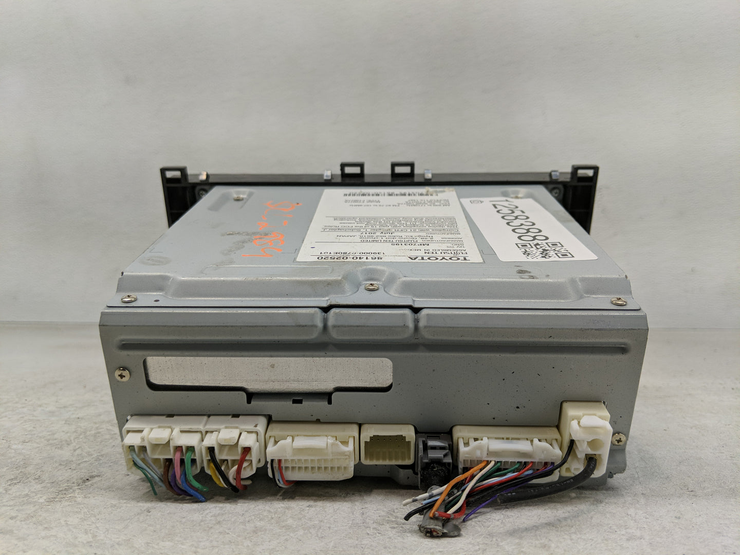 2017-2019 Toyota Corolla Radio AM FM Cd Player Receiver Replacement P/N:86140-02520 Fits Fits 2017 2018 2019 OEM Used Auto P