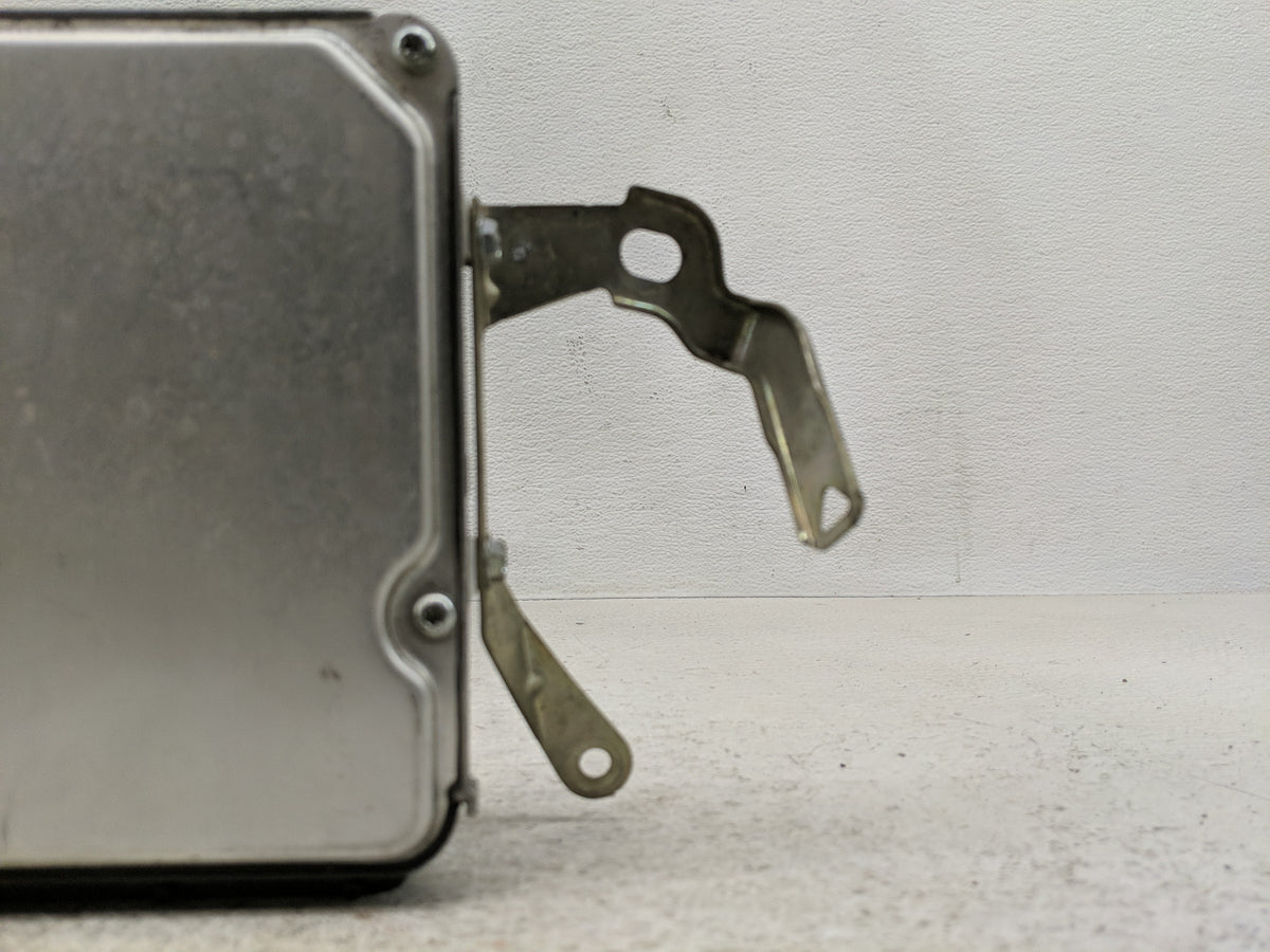 2017-2019 Toyota Corolla PCM Engine Control Computer ECU ECM PCU OEM P/N:89661-0ZR00 Fits 2017 2018 2019 OEM Used Auto Parts