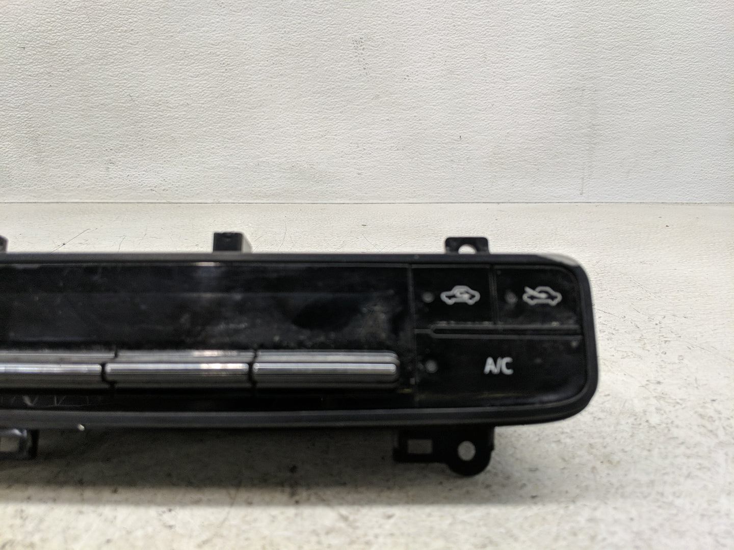 2017-2019 Toyota Corolla Climate Control Module Temperature AC/Heater Replacement P/N:55900-02A30 Fits Fits 2017 2018 2019 O