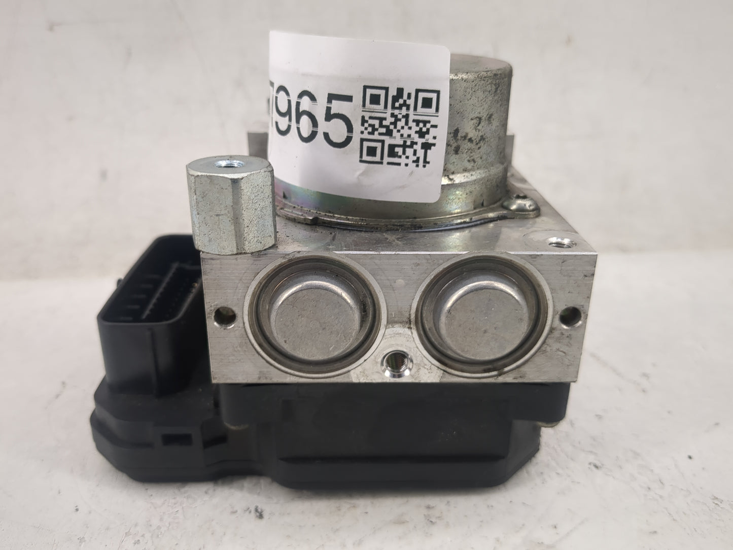 2017 Toyota Corolla ABS Pump Control Module Replacement P/N:44540-02550 Fits OEM Used Auto Parts - Oemusedautoparts1.com