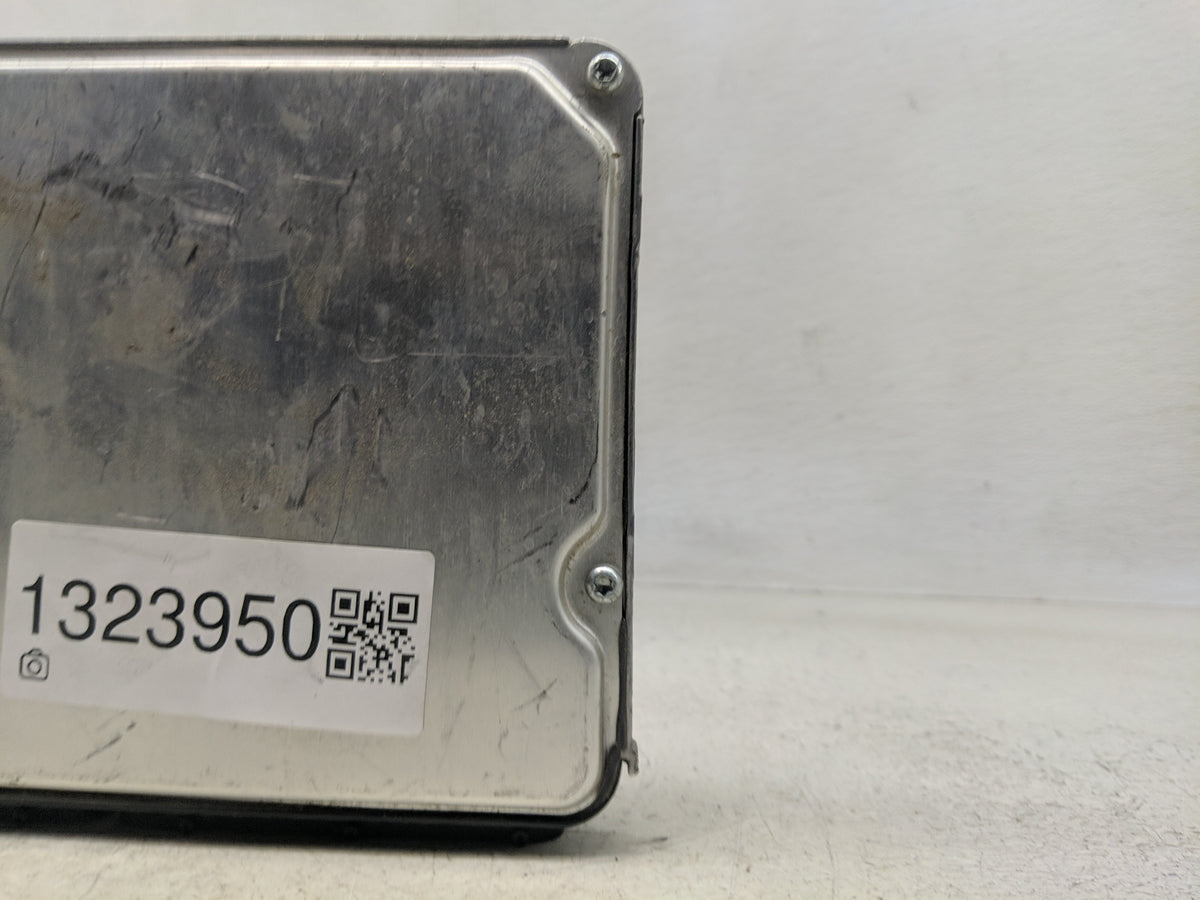 2017-2019 Toyota Corolla PCM Engine Control Computer ECU ECM PCU OEM P/N:89661-0ZQ90 Fits 2017 2018 2019 OEM Used Auto Parts