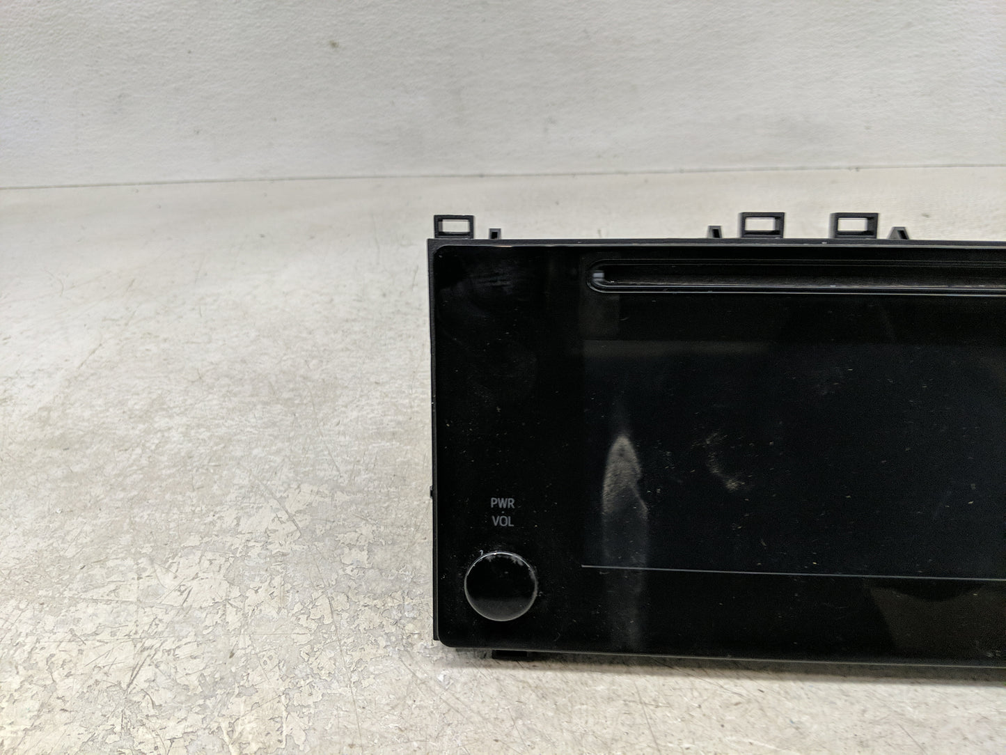 2017-2019 Toyota Corolla Radio AM FM Cd Player Receiver Replacement P/N:86140-02520 Fits Fits 2017 2018 2019 OEM Used Auto P