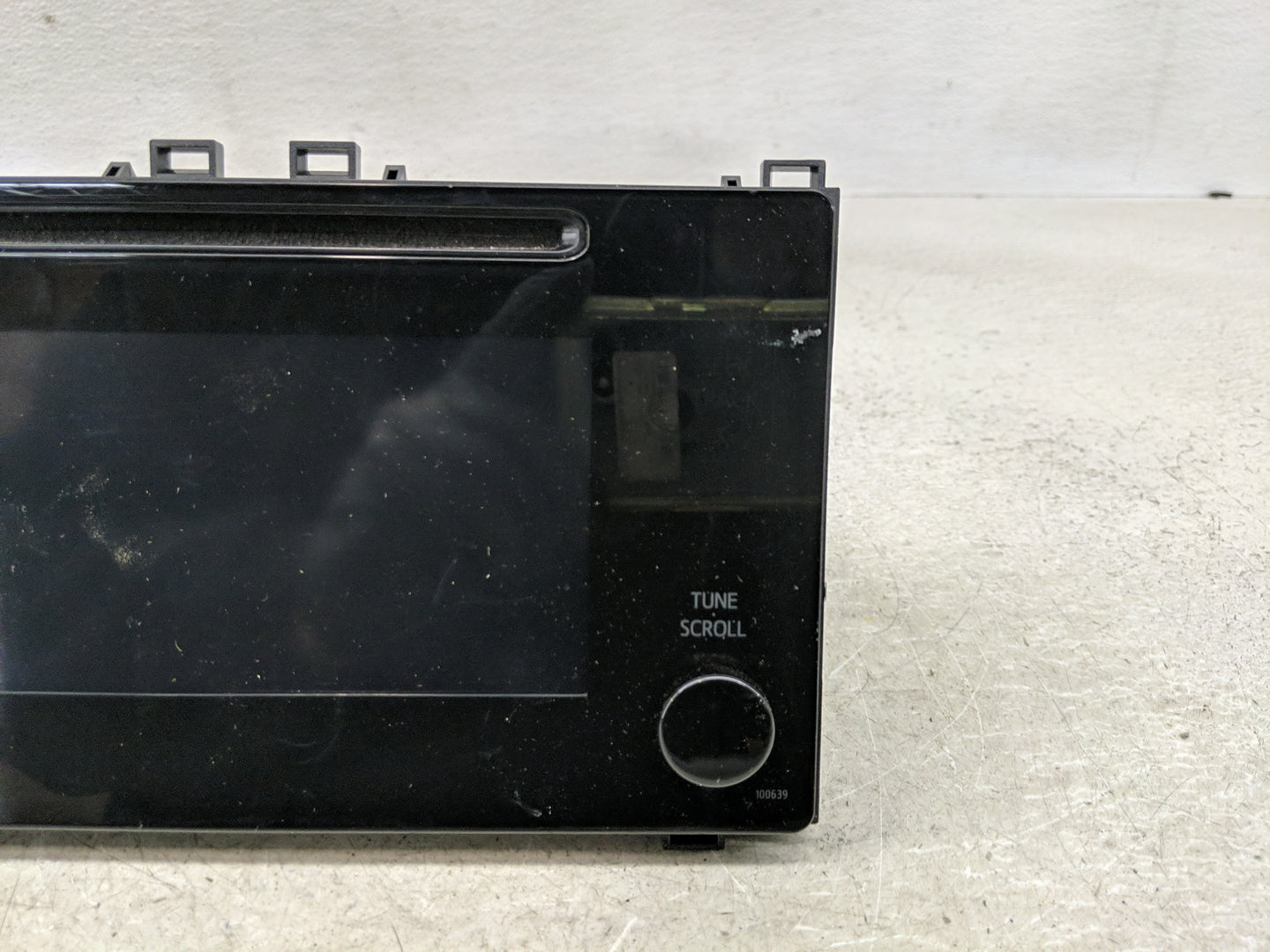 2017-2019 Toyota Corolla Radio AM FM Cd Player Receiver Replacement P/N:86140-02520 Fits Fits 2017 2018 2019 OEM Used Auto P