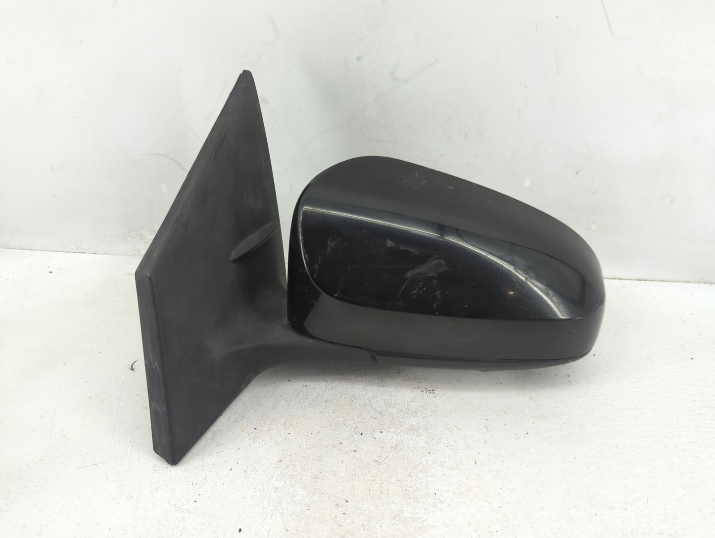 2014-2019 Toyota Corolla Driver Side View Mirror - Left Door Mirror OEM Used - Oemusedautoparts1.com