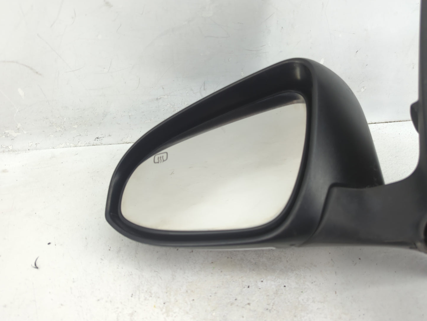 2014-2019 Toyota Corolla Driver Side View Mirror - Left Door Mirror OEM Used - Oemusedautoparts1.com