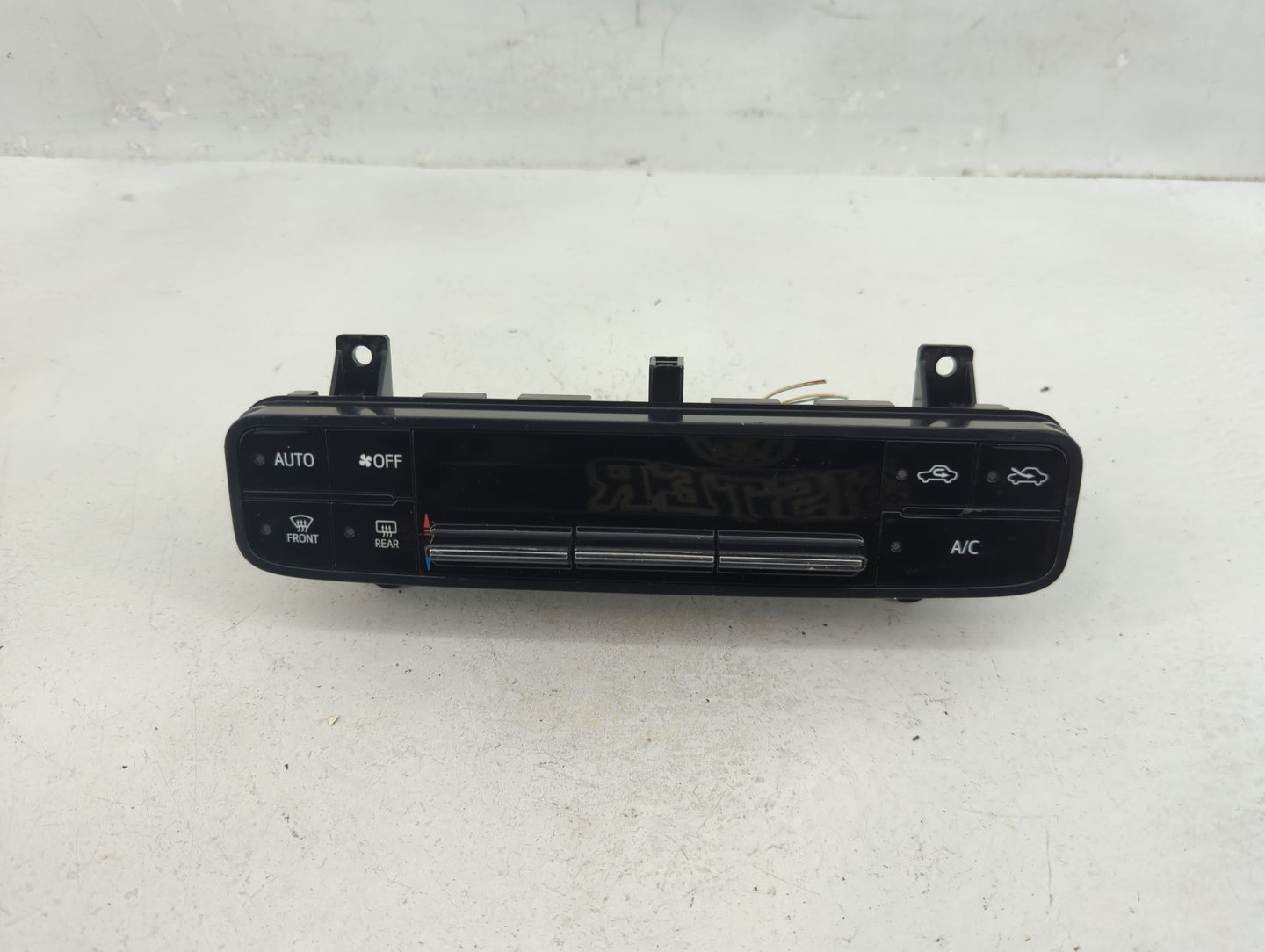 2017-2019 Toyota Corolla Climate Control Module Temperature AC/Heater Replacement P/N:55900-02A30 Fits Fits 2017 2018 2019 O