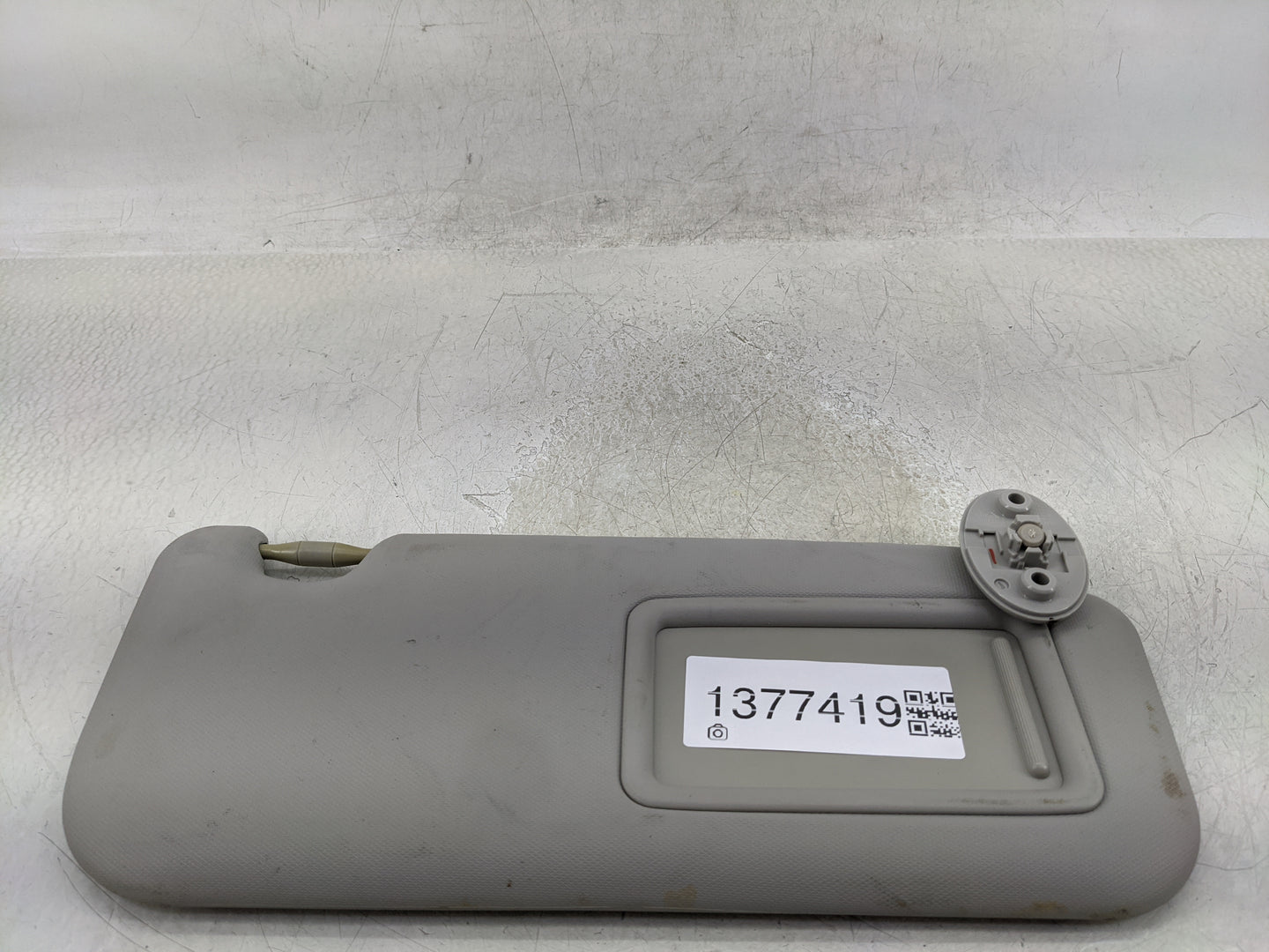 2017-2019 Toyota Corolla Sun Visor Shade Replacement Passenger Right Mirror Fits Fits 2017 2018 2019 OEM Used Auto Parts - O