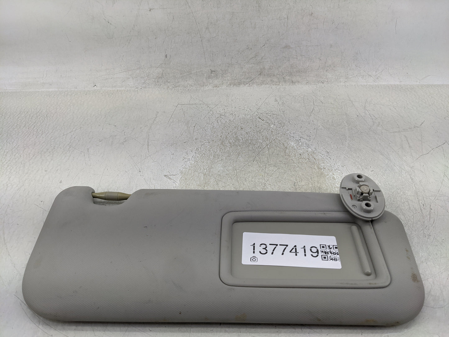 2017-2019 Toyota Corolla Sun Visor Shade Replacement Passenger Right Mirror Fits Fits 2017 2018 2019 OEM Used Auto Parts - O