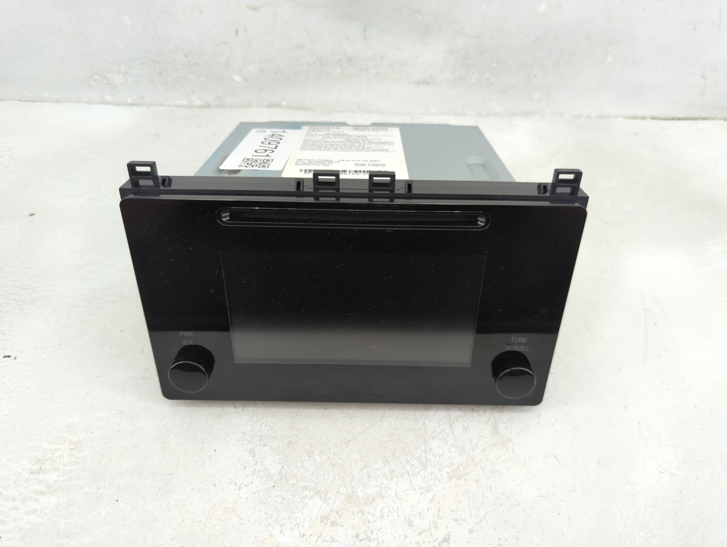 2017-2019 Toyota Corolla Radio AM FM Cd Player Receiver Replacement P/N:86140-02520 Fits Fits 2017 2018 2019 OEM Used Auto P