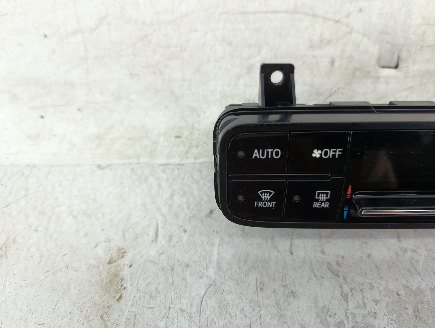 2017 Toyota Corolla Climate Control Module Temperature AC/Heater Replacement P/N:75K114 Fits OEM Used Auto Parts - Oemusedau