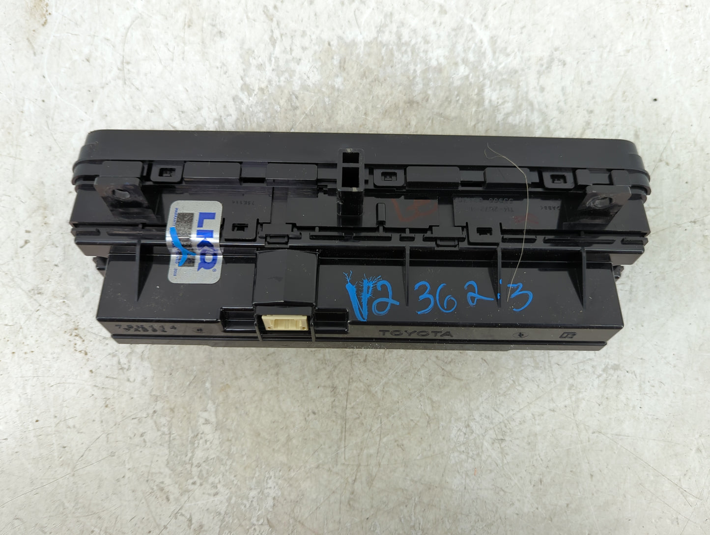 2017 Toyota Corolla Climate Control Module Temperature AC/Heater Replacement P/N:75K114 Fits OEM Used Auto Parts - Oemusedau