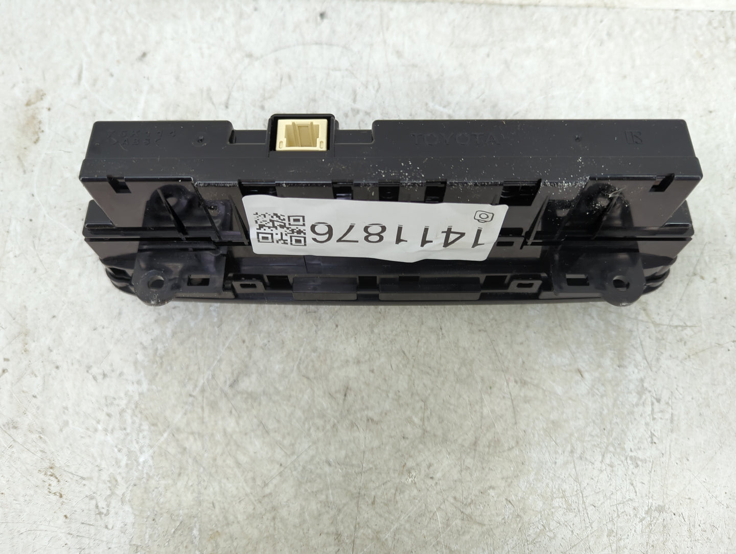 2017 Toyota Corolla Climate Control Module Temperature AC/Heater Replacement P/N:75K114 Fits OEM Used Auto Parts - Oemusedau