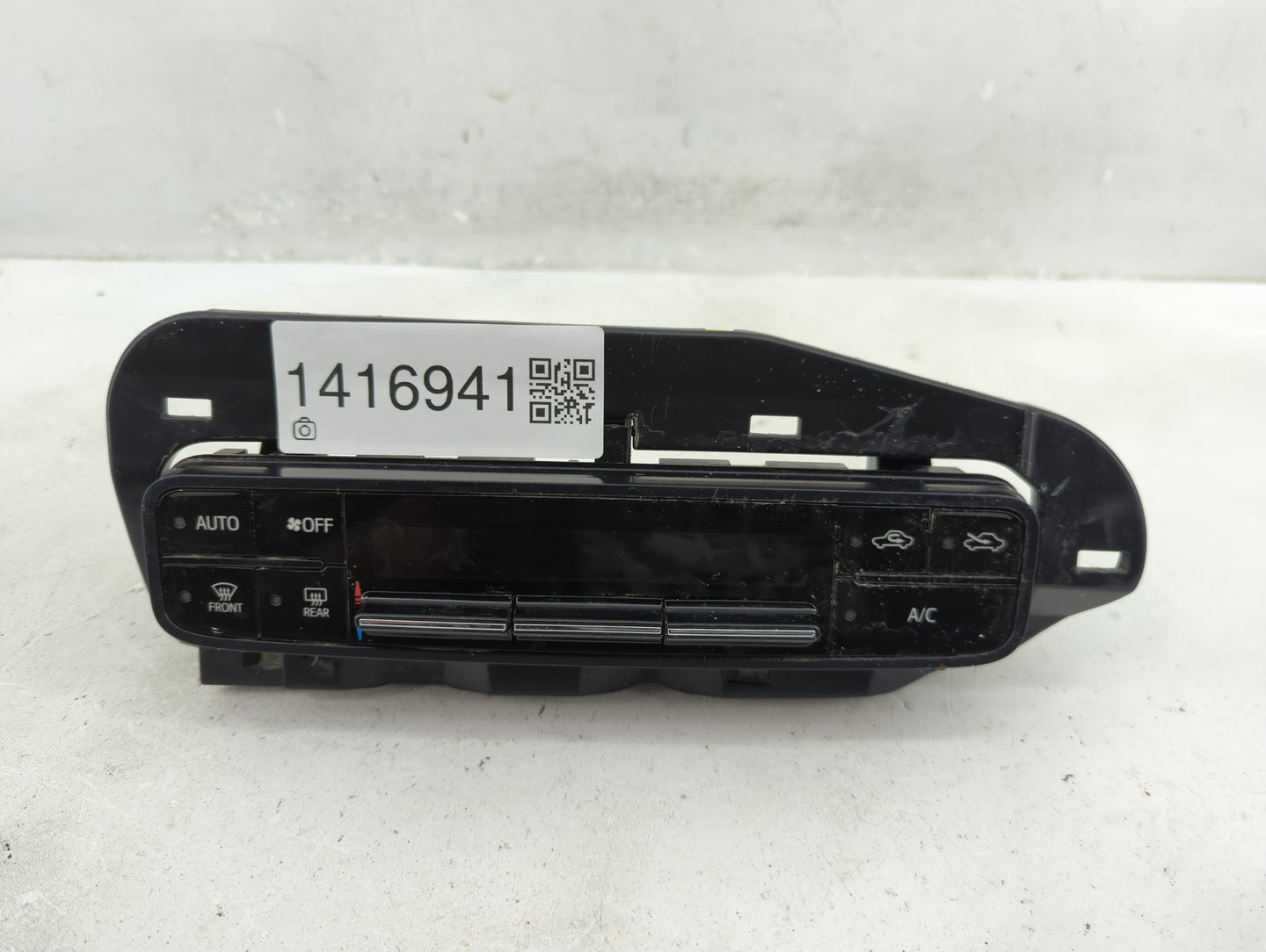 2017-2019 Toyota Corolla Climate Control Module Temperature AC/Heater Replacement P/N:55468-02060 Fits Fits 2017 2018 2019 O