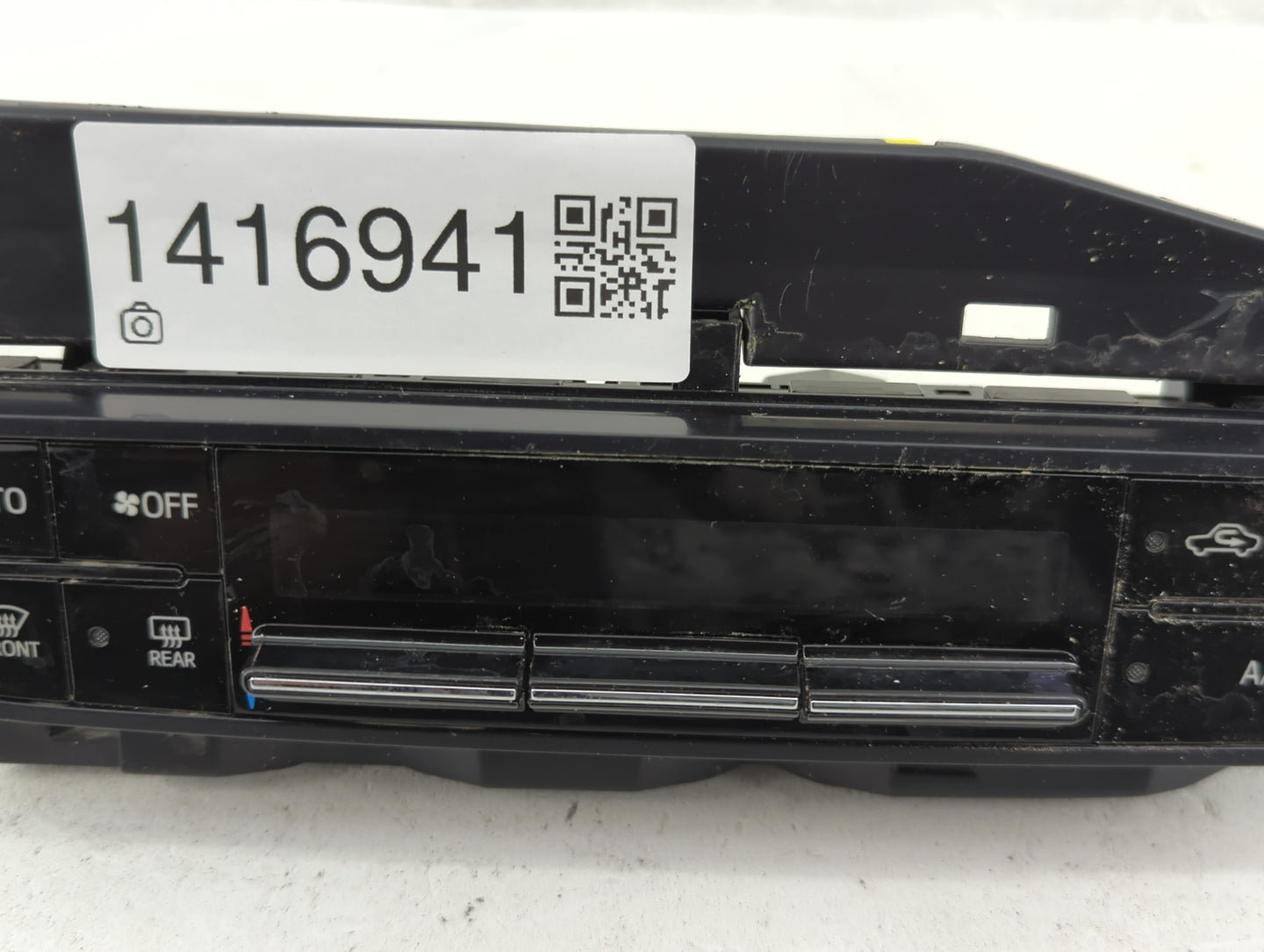 2017-2019 Toyota Corolla Climate Control Module Temperature AC/Heater Replacement P/N:55468-02060 Fits Fits 2017 2018 2019 O