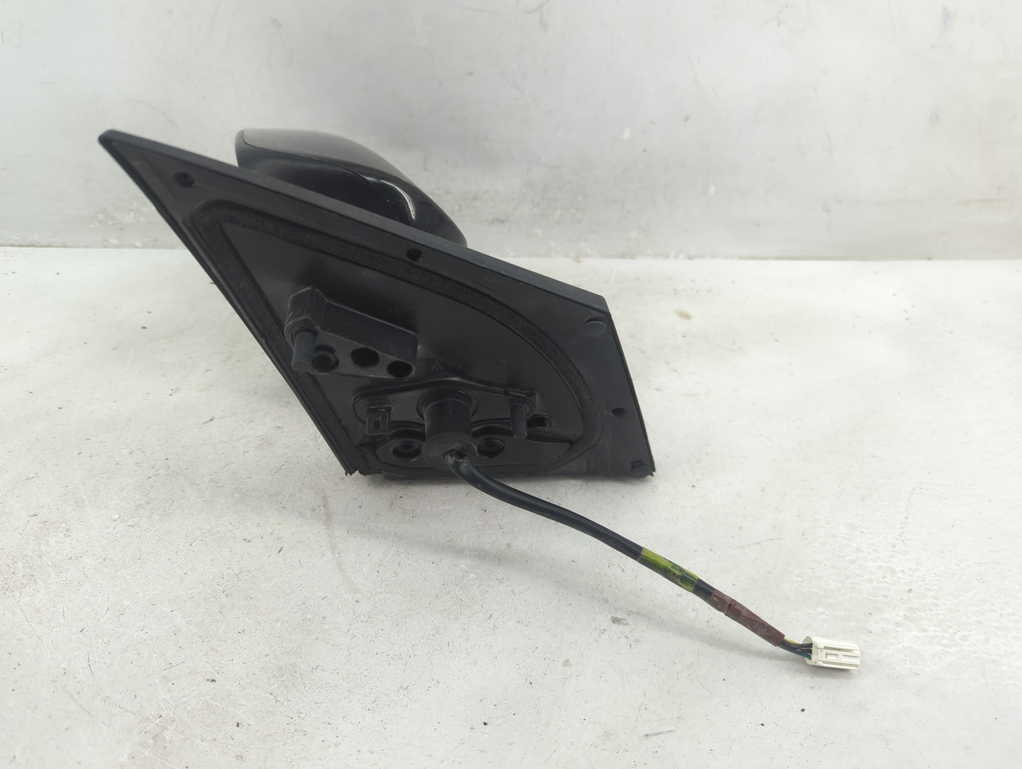 2014-2019 Toyota Corolla Driver Side View Mirror - Left Door Mirror OEM Used - Oemusedautoparts1.com