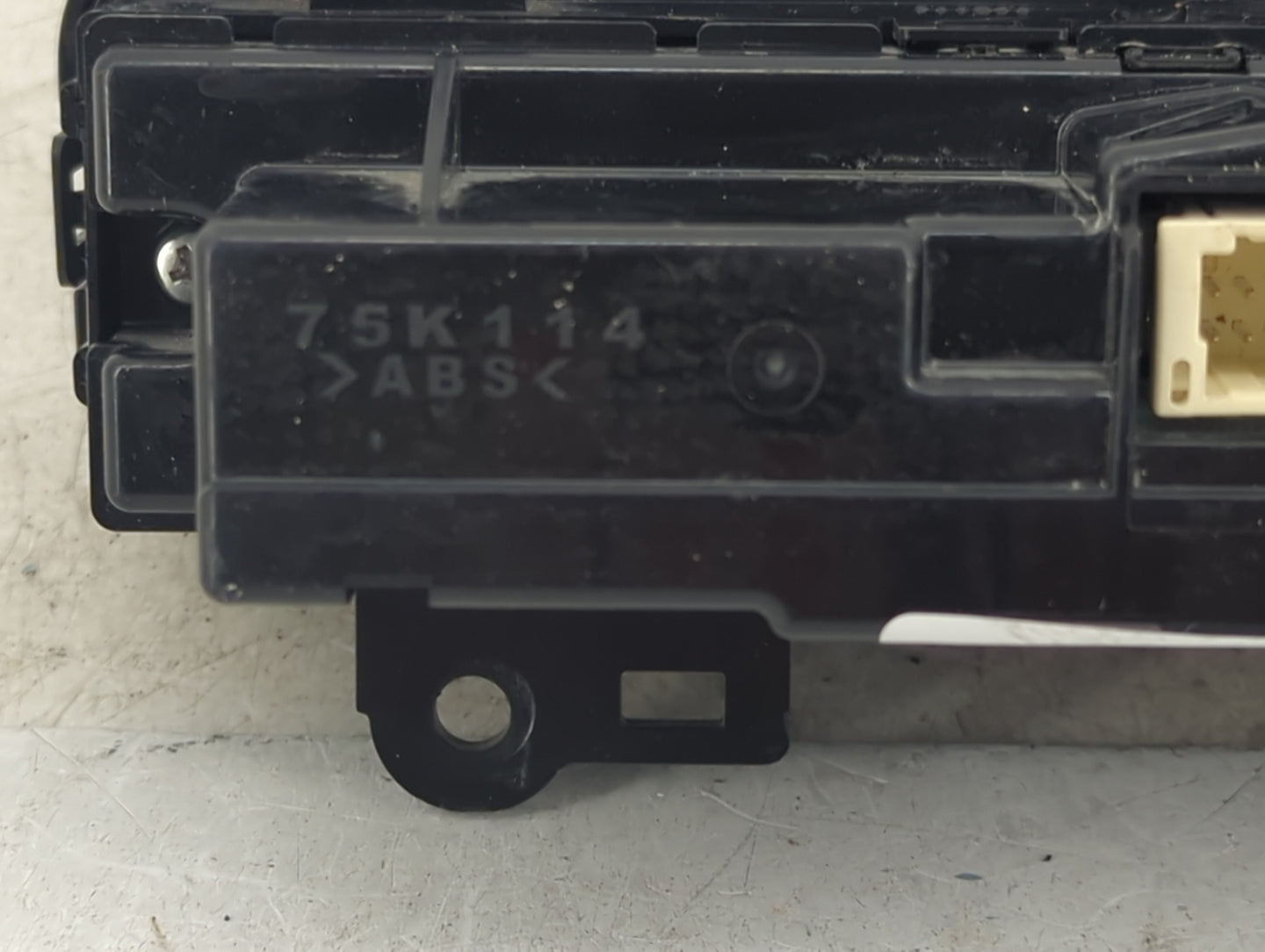2017-2019 Toyota Corolla Climate Control Module Temperature AC/Heater Replacement P/N:75K114 Fits Fits 2017 2018 2019 OEM Us
