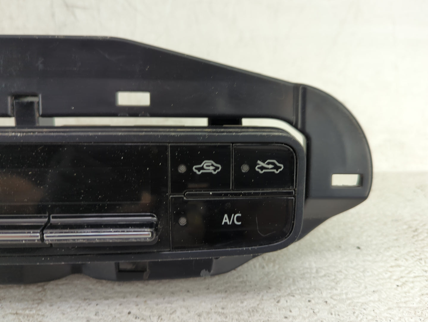 2017-2019 Toyota Corolla Climate Control Module Temperature AC/Heater Replacement P/N:55468-02060 55900-02A40 Fits OEM Used 