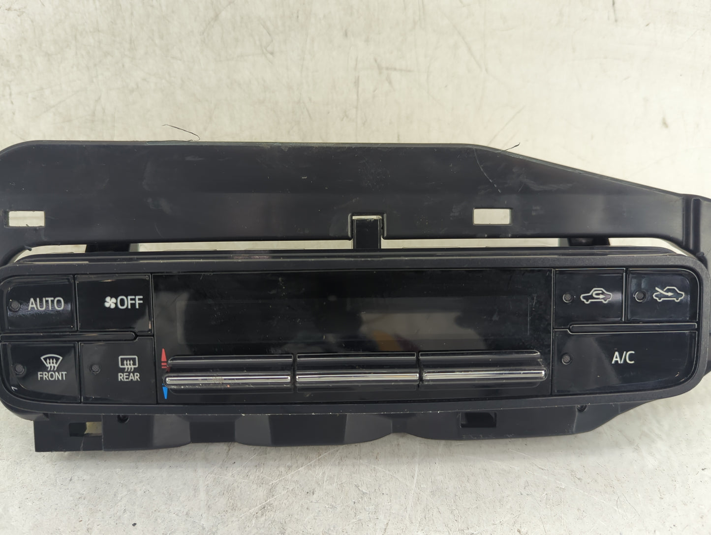 2017-2019 Toyota Corolla Climate Control Module Temperature AC/Heater Replacement P/N:75K114 Fits Fits 2017 2018 2019 OEM Us