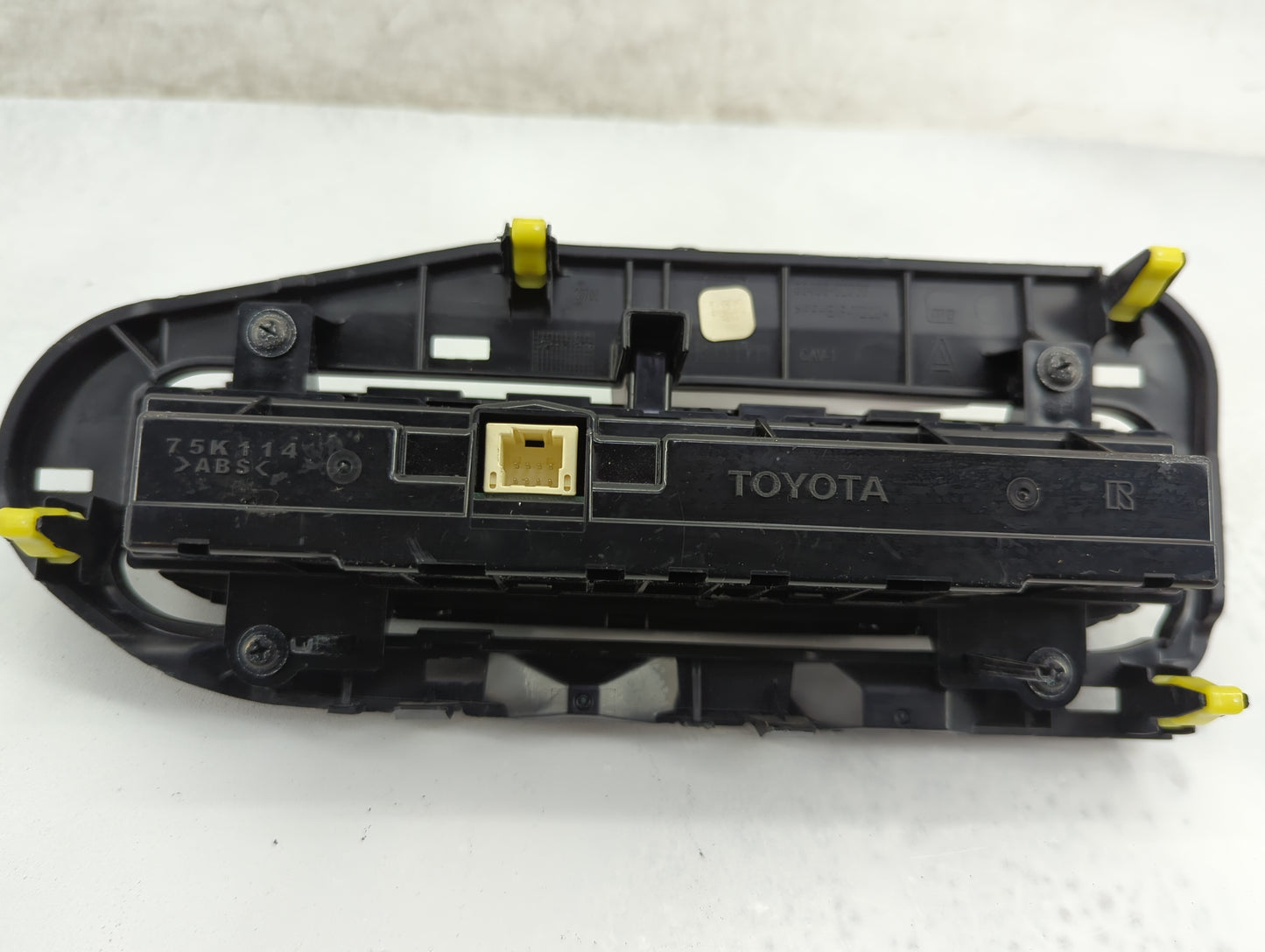 2014-2019 Toyota Corolla Climate Control Module Temperature AC/Heater Replacement P/N:55468-02060 Fits OEM Used Auto Parts -