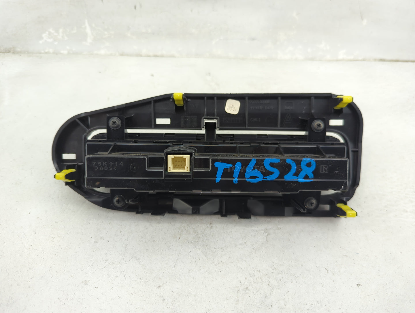 2017-2019 Toyota Corolla Climate Control Module Temperature AC/Heater Replacement P/N:55468-02060 Fits Fits 2017 2018 2019 O