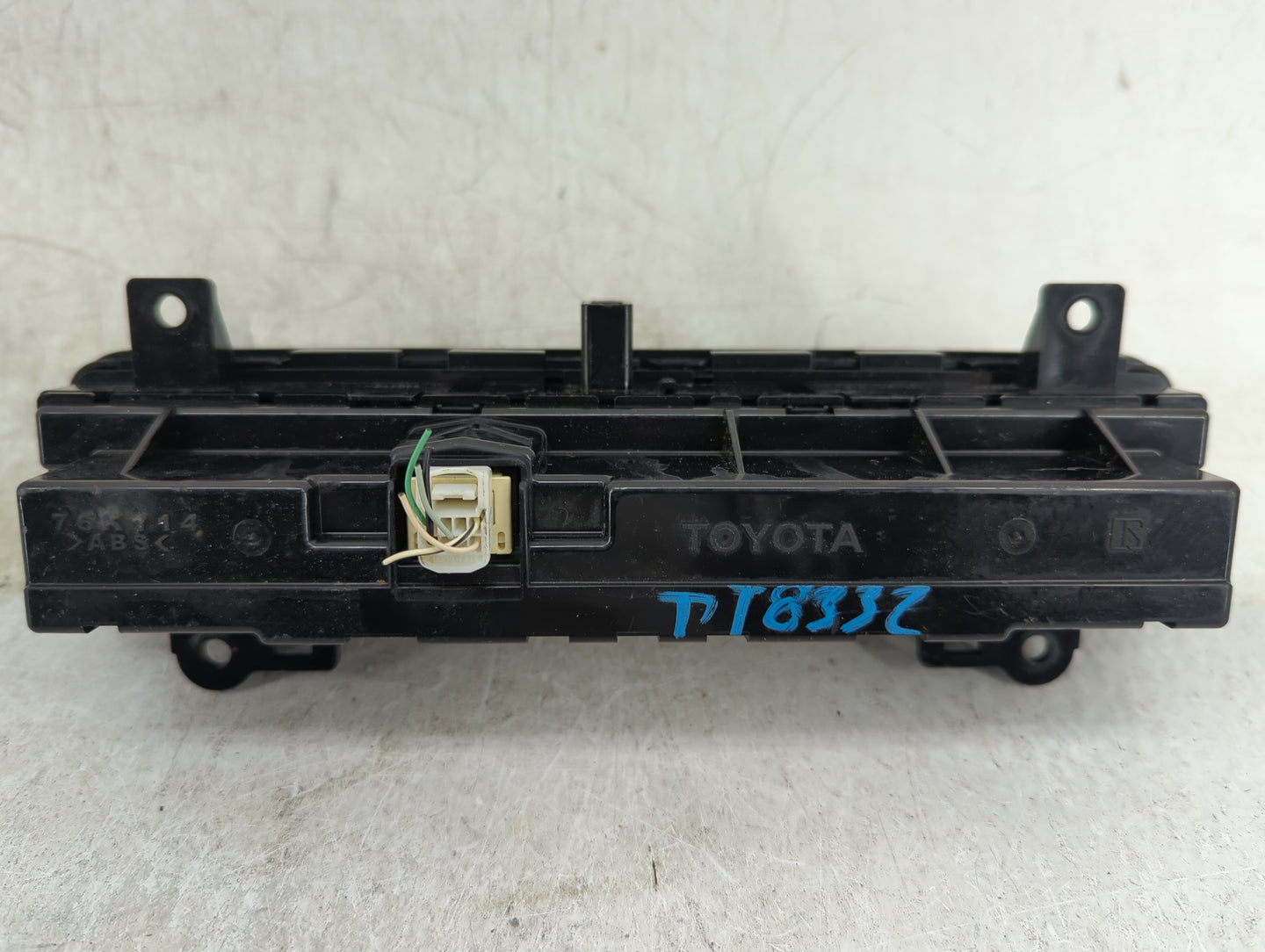 2017-2019 Toyota Corolla Climate Control Module Temperature AC/Heater Replacement P/N:55900-02A30 114-2A73 Fits OEM Used Aut