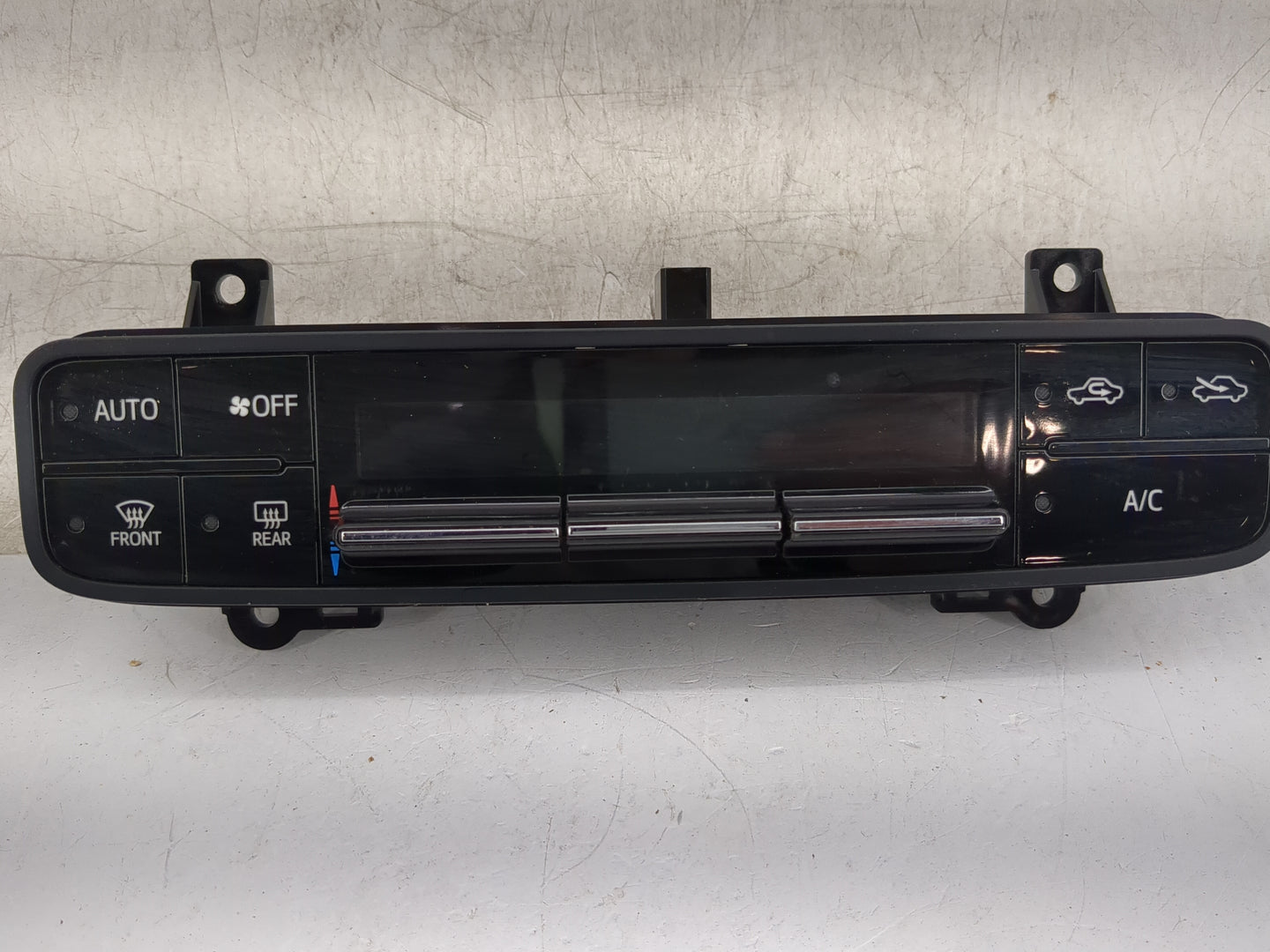 2017-2019 Toyota Corolla Climate Control Module Temperature AC/Heater Replacement P/N:55900-02A30 Fits Fits 2017 2018 2019 O