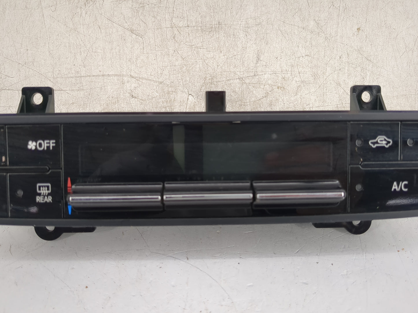 2017-2019 Toyota Corolla Climate Control Module Temperature AC/Heater Replacement P/N:55900-02A30 Fits Fits 2017 2018 2019 O