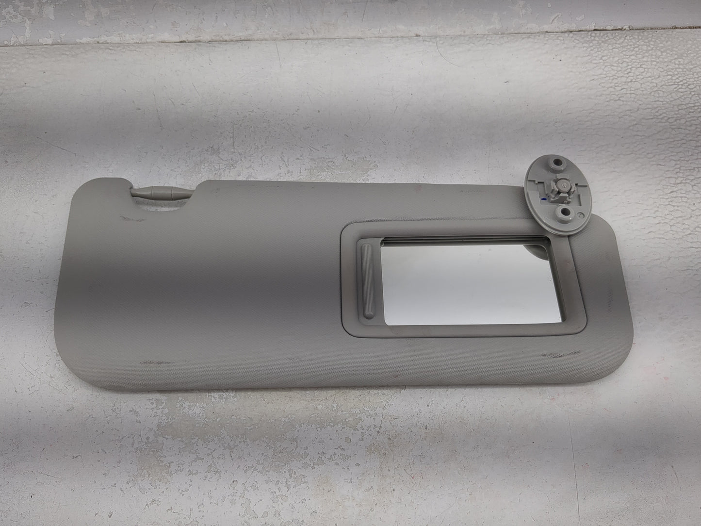 2017-2019 Toyota Corolla Sun Visor Shade Replacement Passenger Right Mirror Fits Fits 2017 2018 2019 OEM Used Auto Parts - O