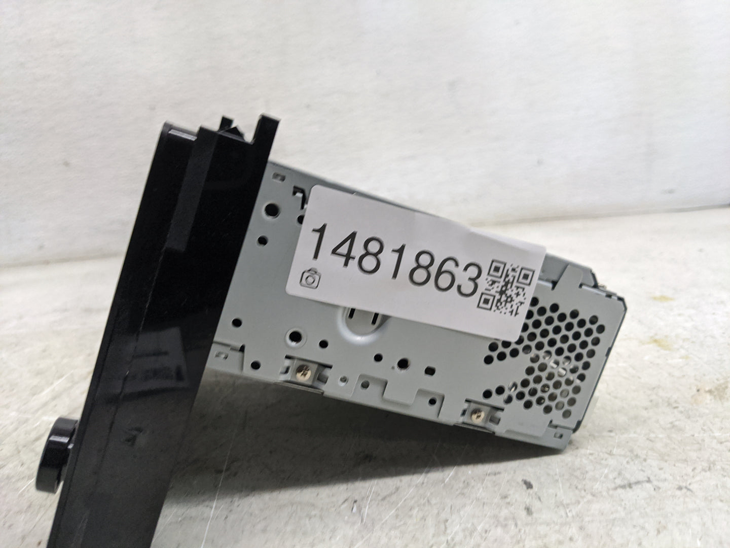 2017-2019 Toyota Corolla Radio AM FM Cd Player Receiver Replacement P/N:86140-02520 MP415880 Fits Fits 2017 2018 2019 OEM Us