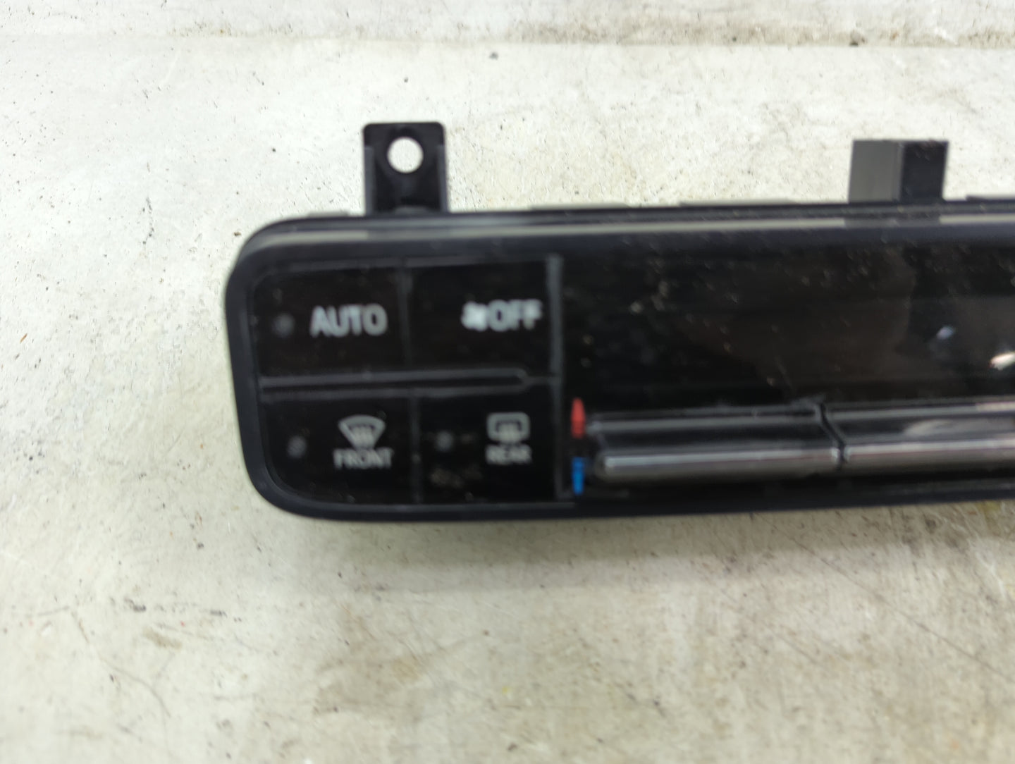 2017-2019 Toyota Corolla Climate Control Module Temperature AC/Heater Replacement P/N:55900-02A30 114-2J75 Fits OEM Used Aut