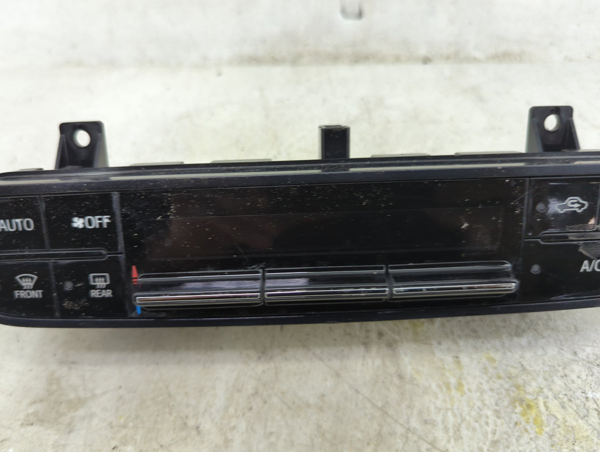2017-2019 Toyota Corolla Climate Control Module Temperature AC/Heater Replacement P/N:55900-02A30 114-2J75 Fits OEM Used Aut