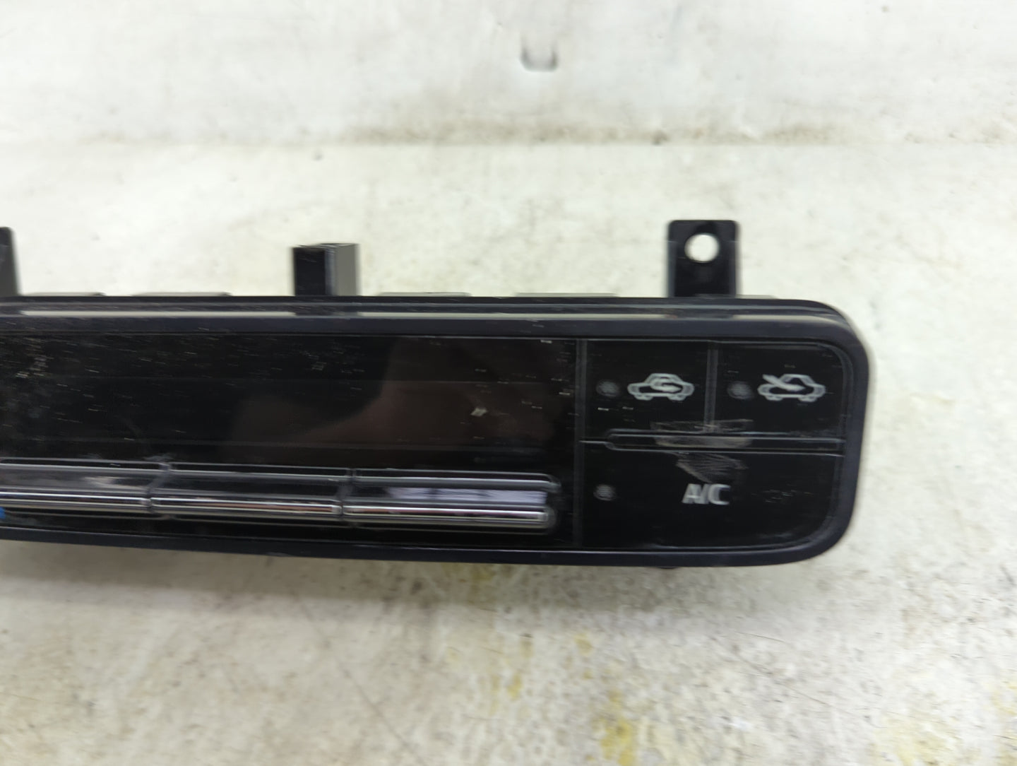 2017-2019 Toyota Corolla Climate Control Module Temperature AC/Heater Replacement P/N:55900-02A30 114-2J75 Fits OEM Used Aut
