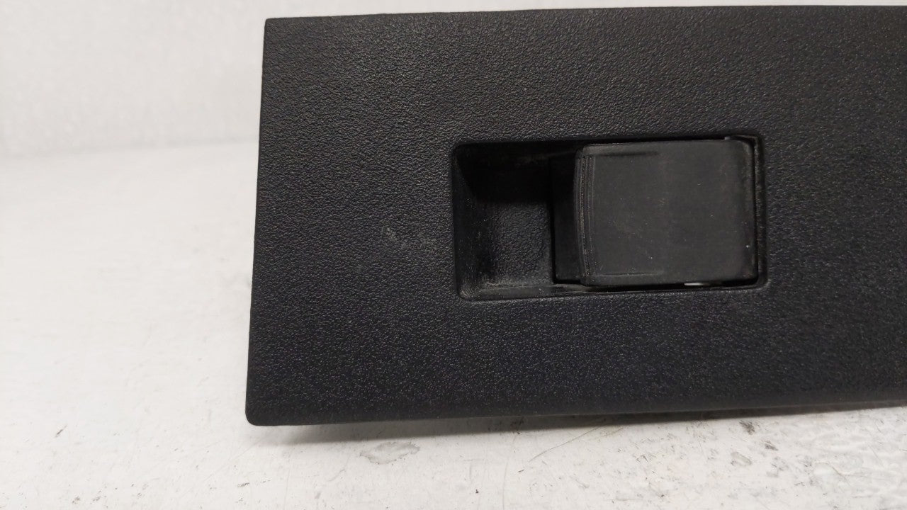 2017 Toyota Corolla Passenger Right Rear Power Window Switch 74271-02660 - Oemusedautoparts1.com