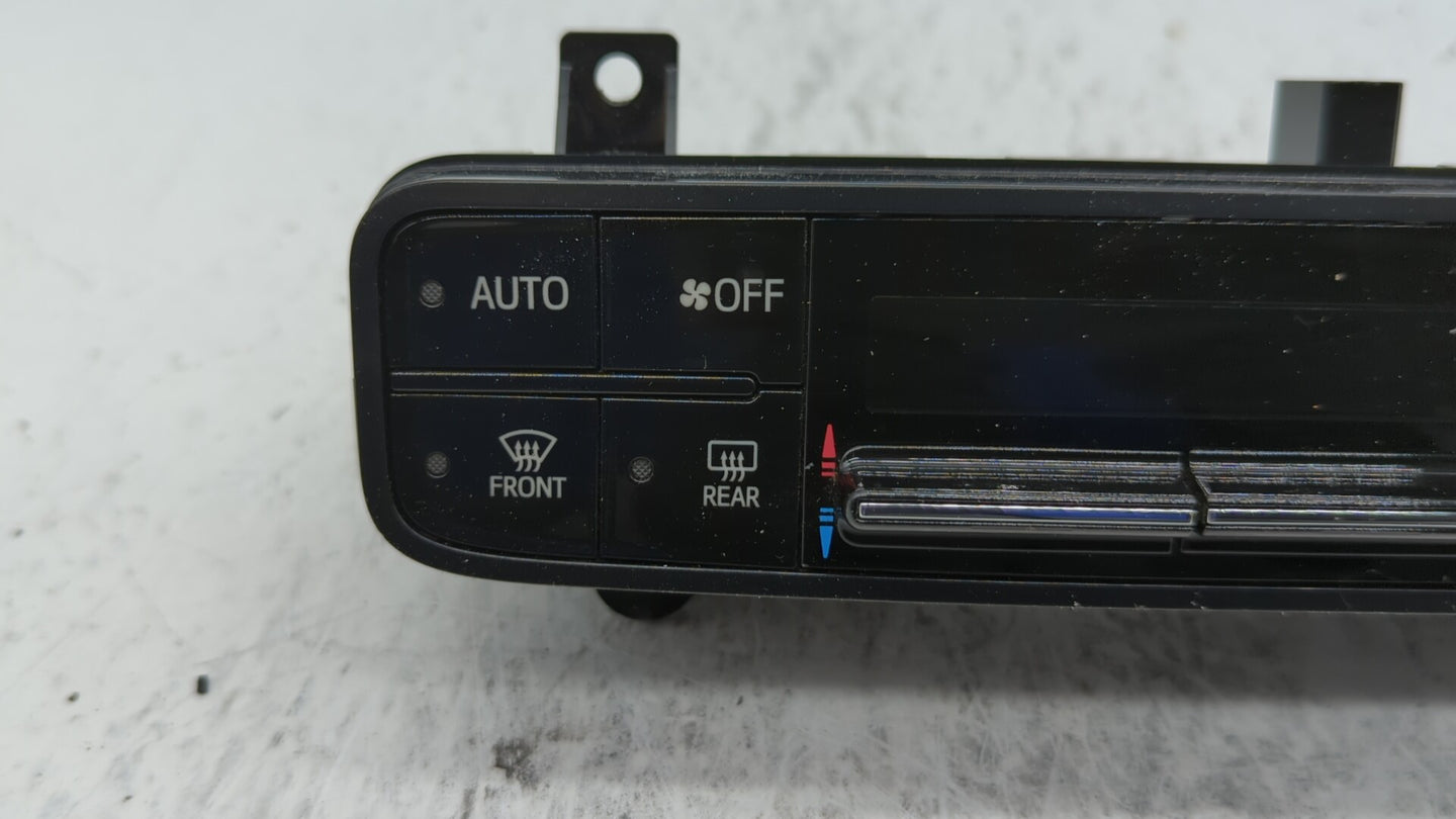 2017-2019 Toyota Corolla Climate Control Module Temperature AC/Heater Replacement P/N:55900-02A30 55468-02060 Fits OEM Used 